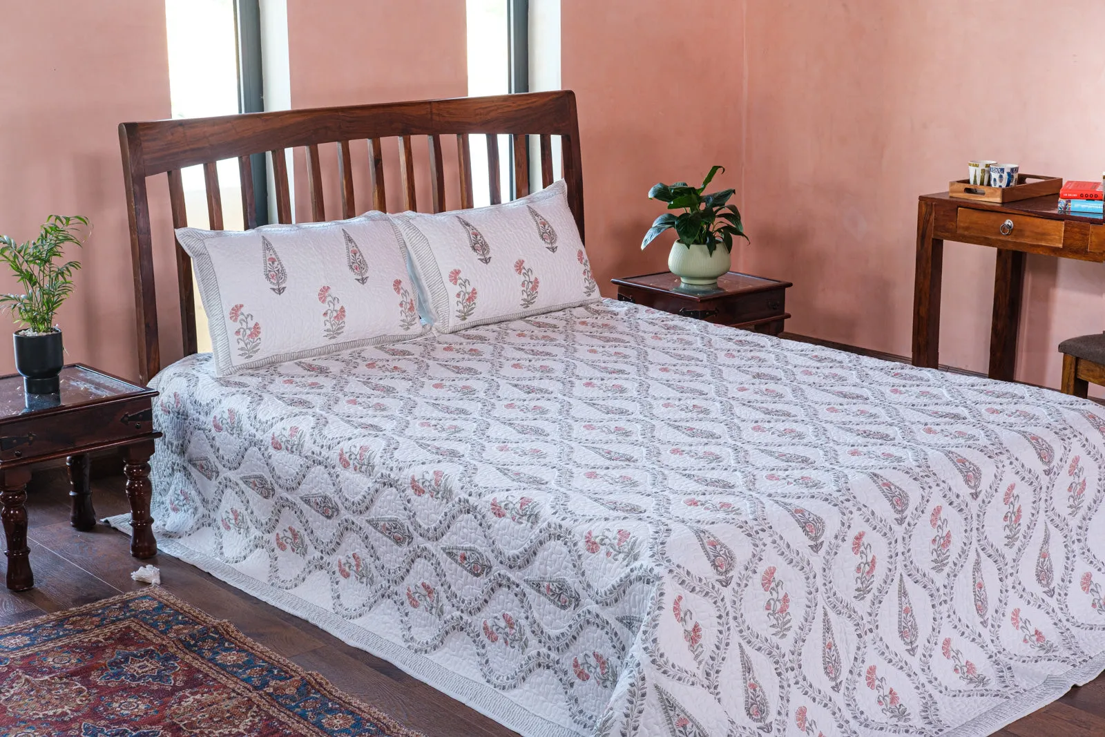 Aarna | Quilted Coverlet King