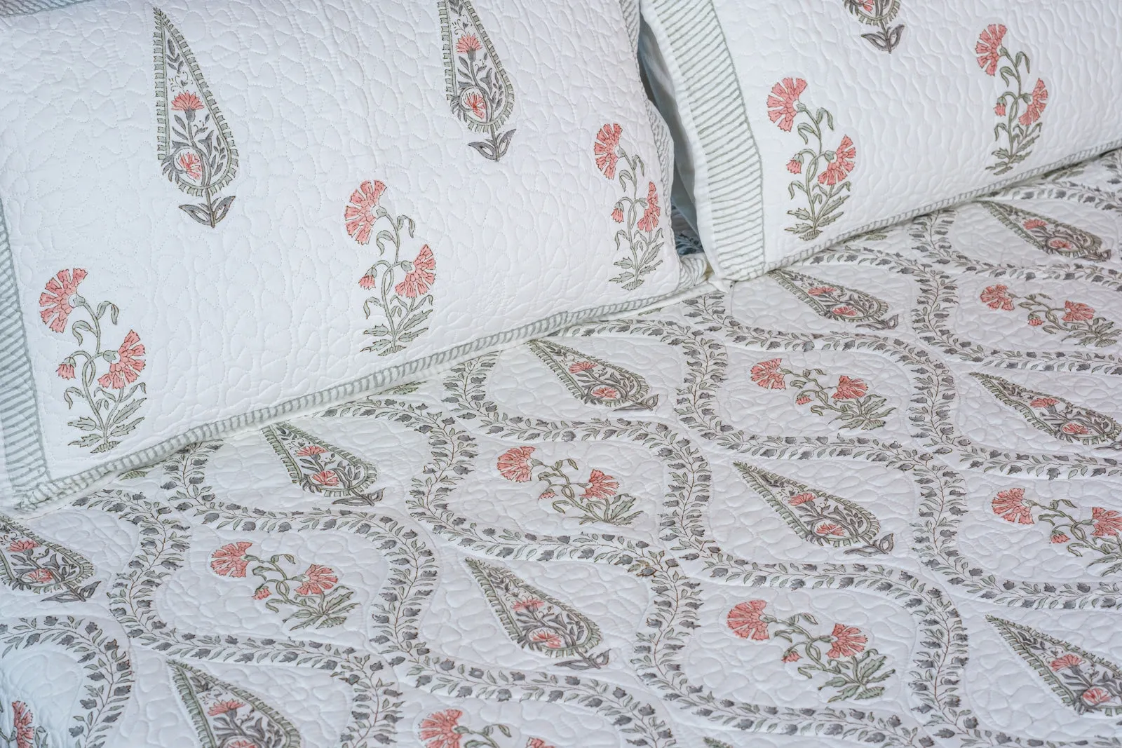 Aarna | Quilted Coverlet King