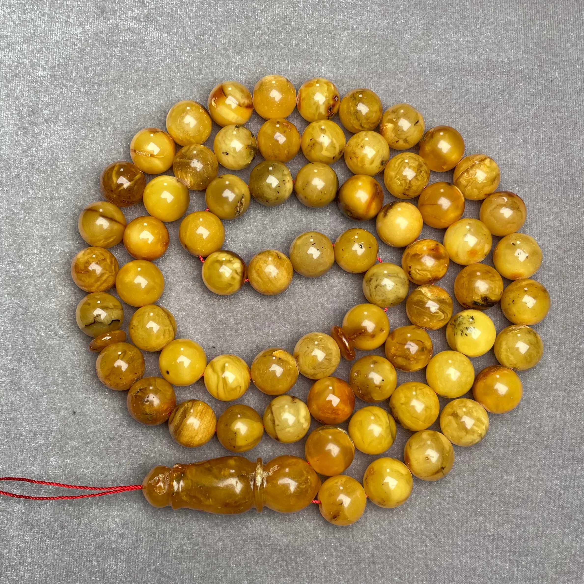 ANTIQUE AMBER MISBAHA 11,8mm 62,9g