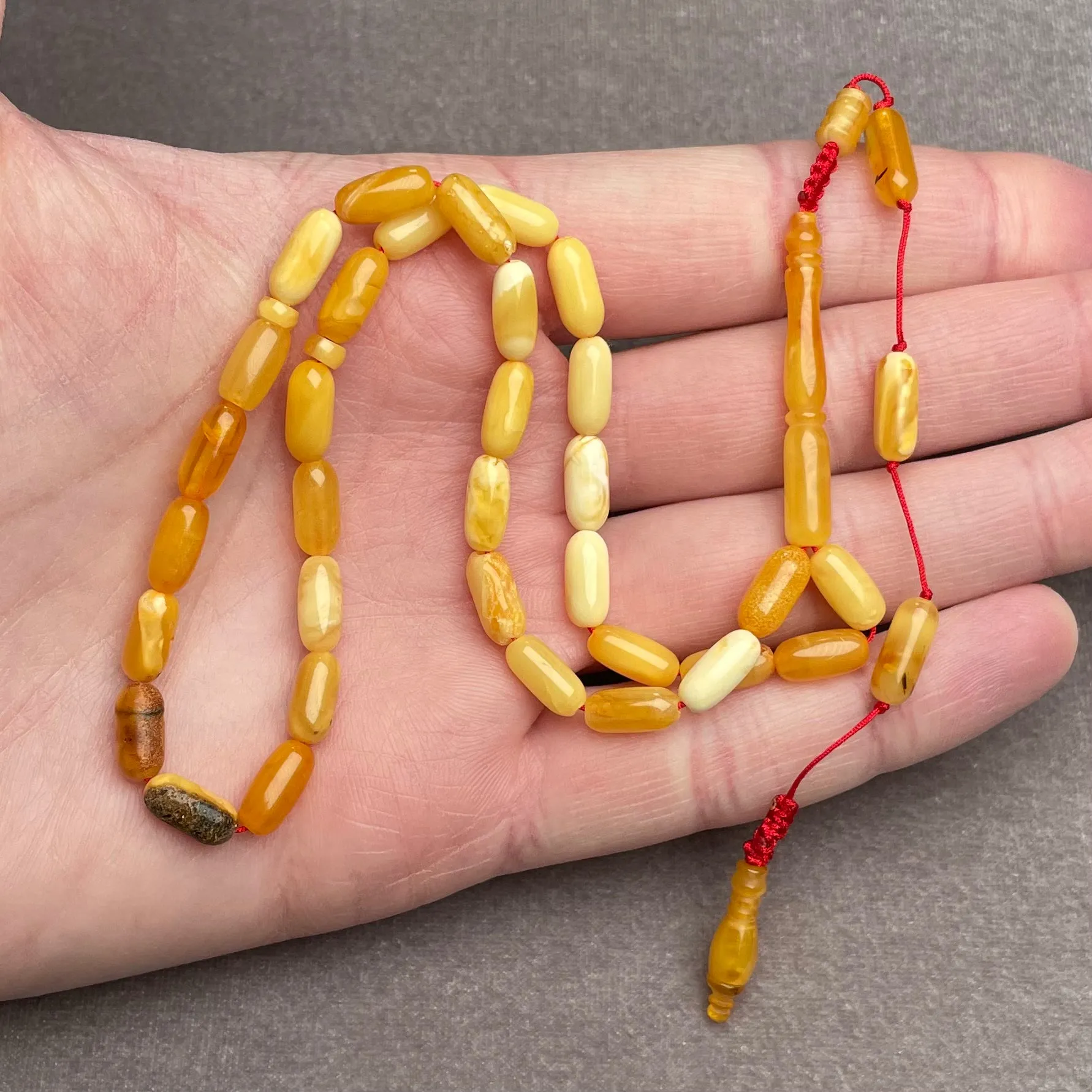 ANTIQUE AMBER MISBAHA 4,6x9,8mm 5,6g