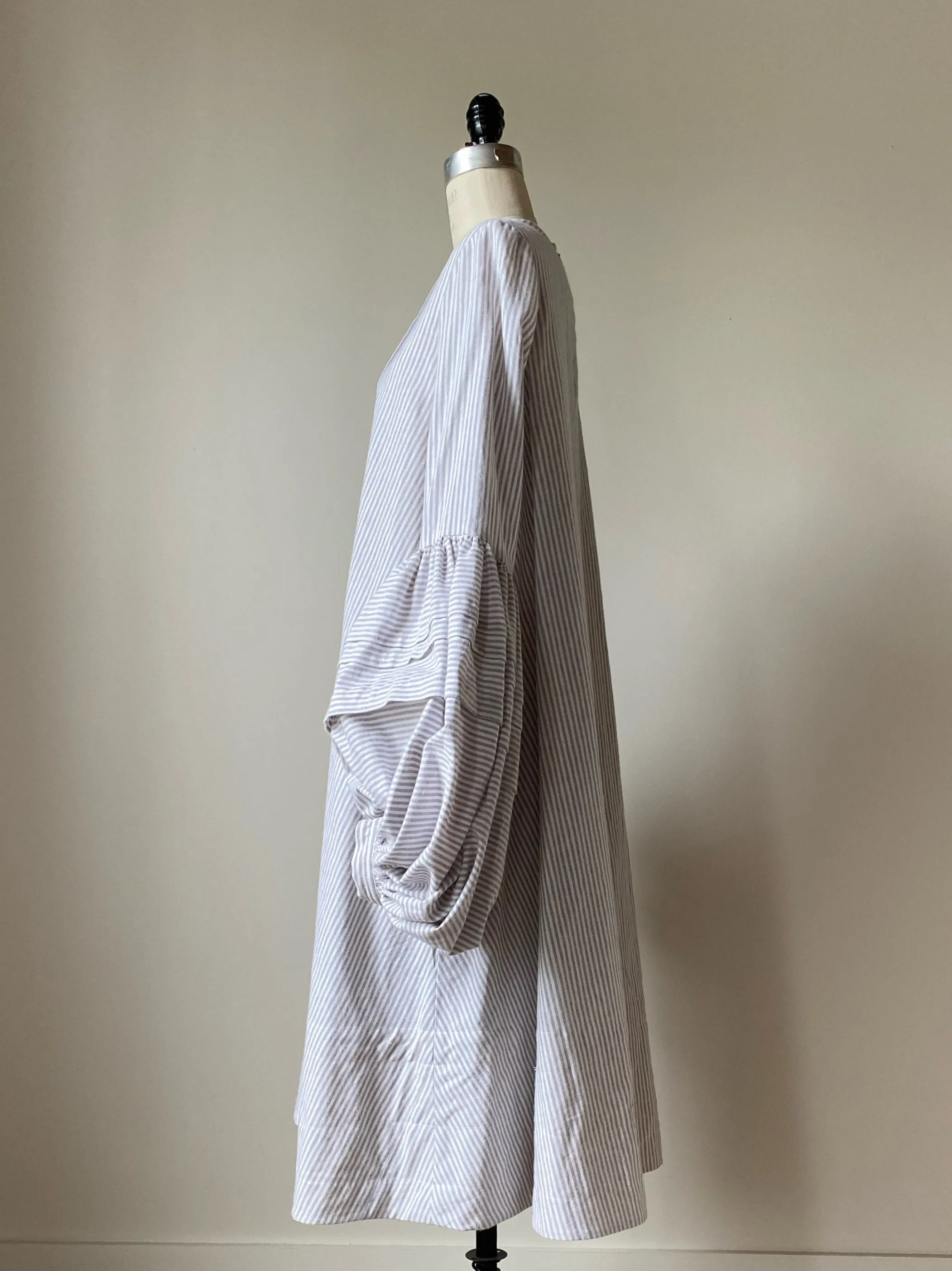 balloon sleeve 3/4 length ticking dress