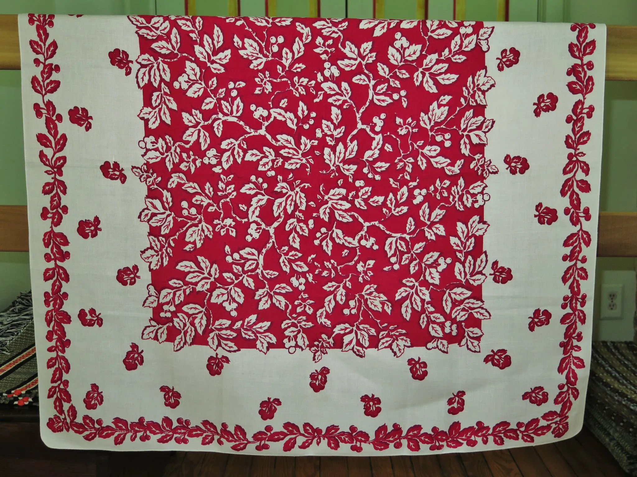 Cherries on the Linen Card Table Set - Cloth and 4 Napkins