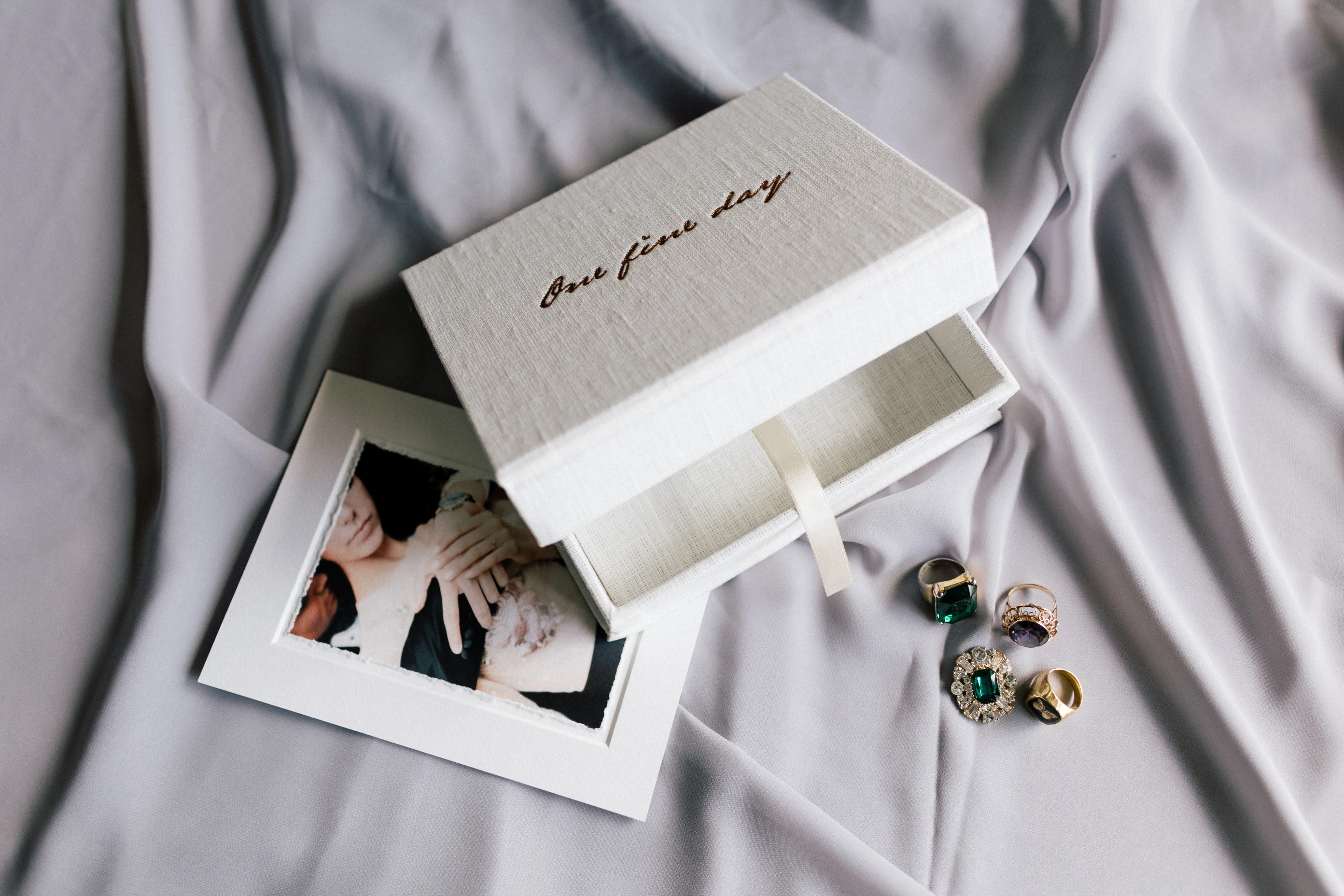 Clamshell Print Box   PREDESIGNED STAMPS