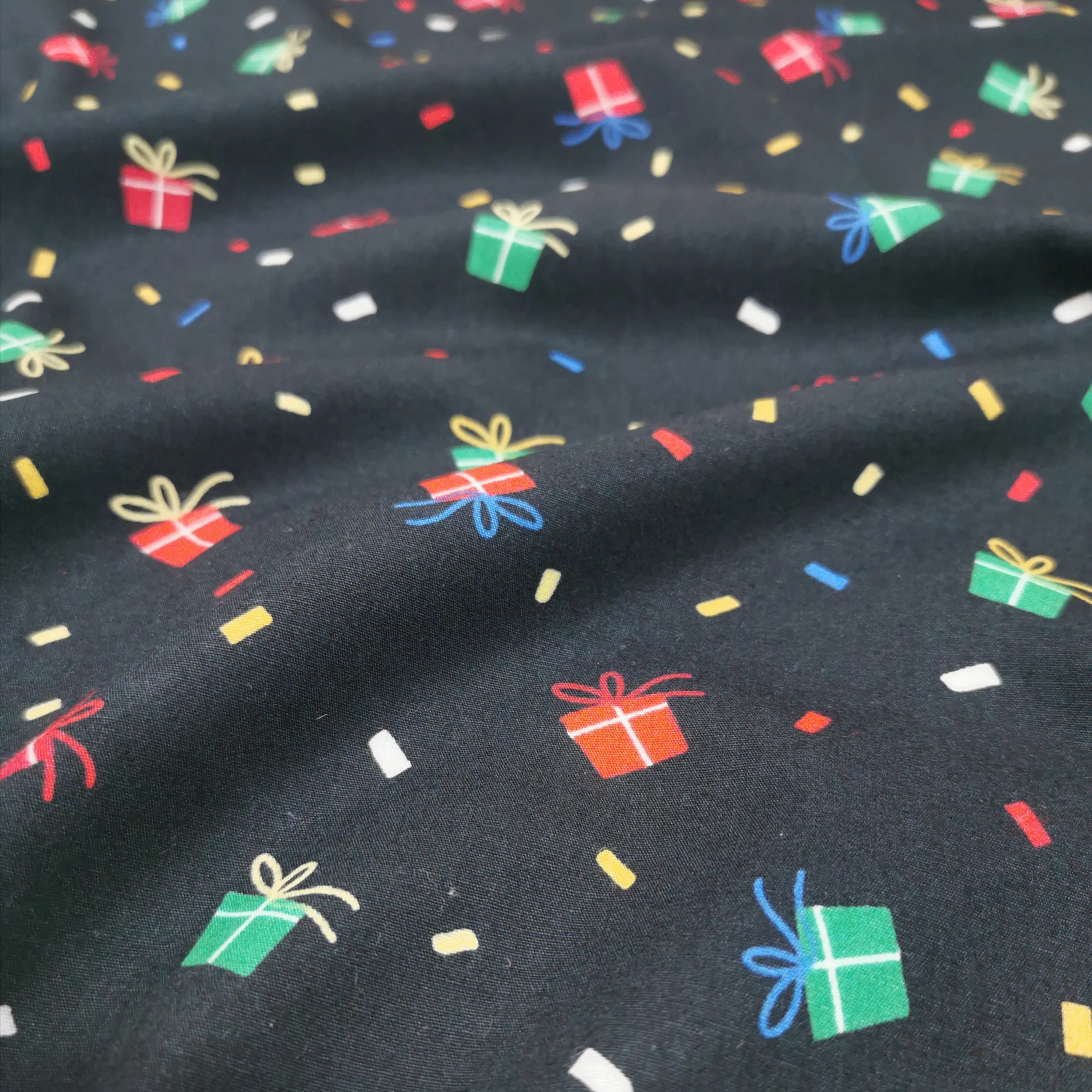 Cotton Poplin, Presents, Black