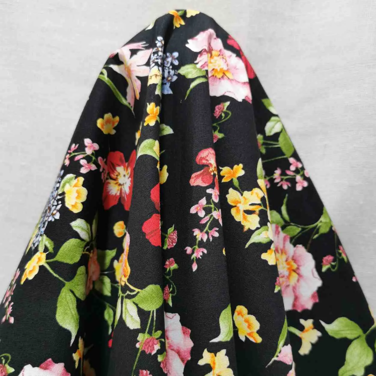 Cotton Poplin, Vintage Floral Garden, Black