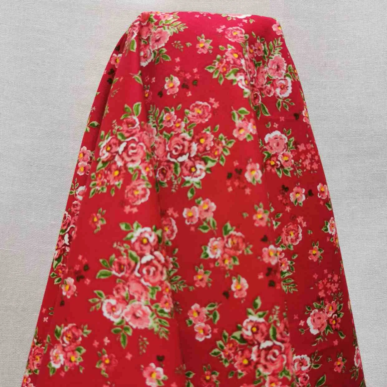 Cotton Poplin, Vintage Roses, Red