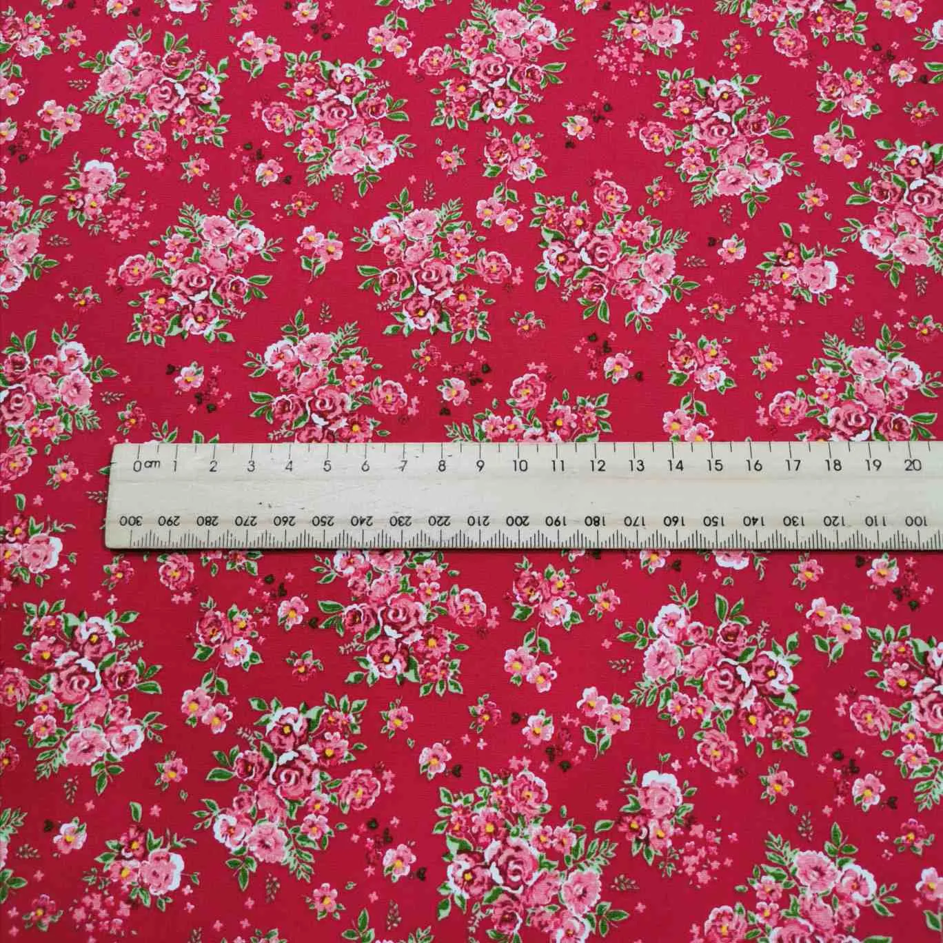 Cotton Poplin, Vintage Roses, Red