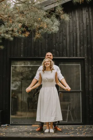Country-Rustic Linen Wedding Dress