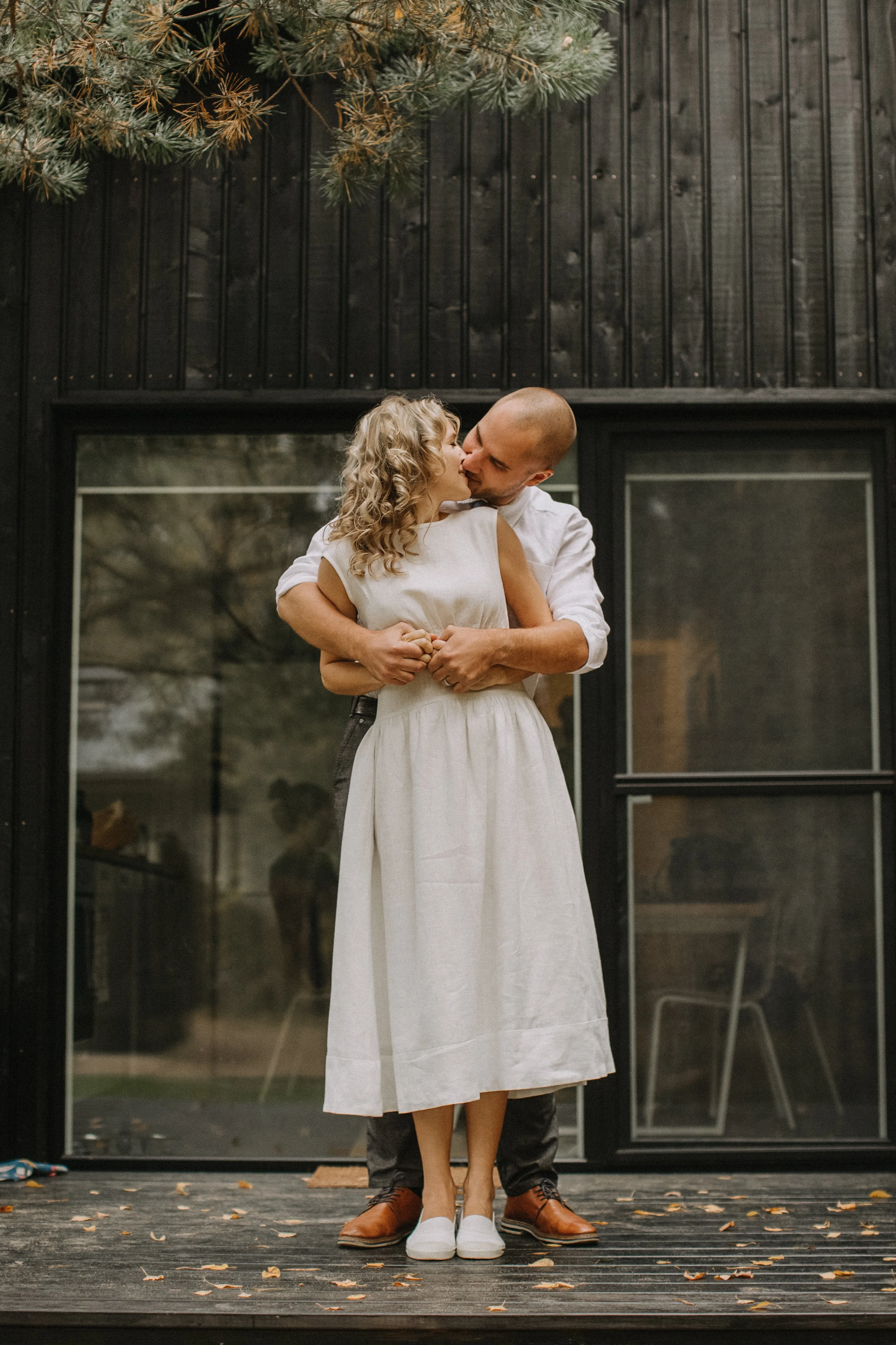 Country-Rustic Linen Wedding Dress