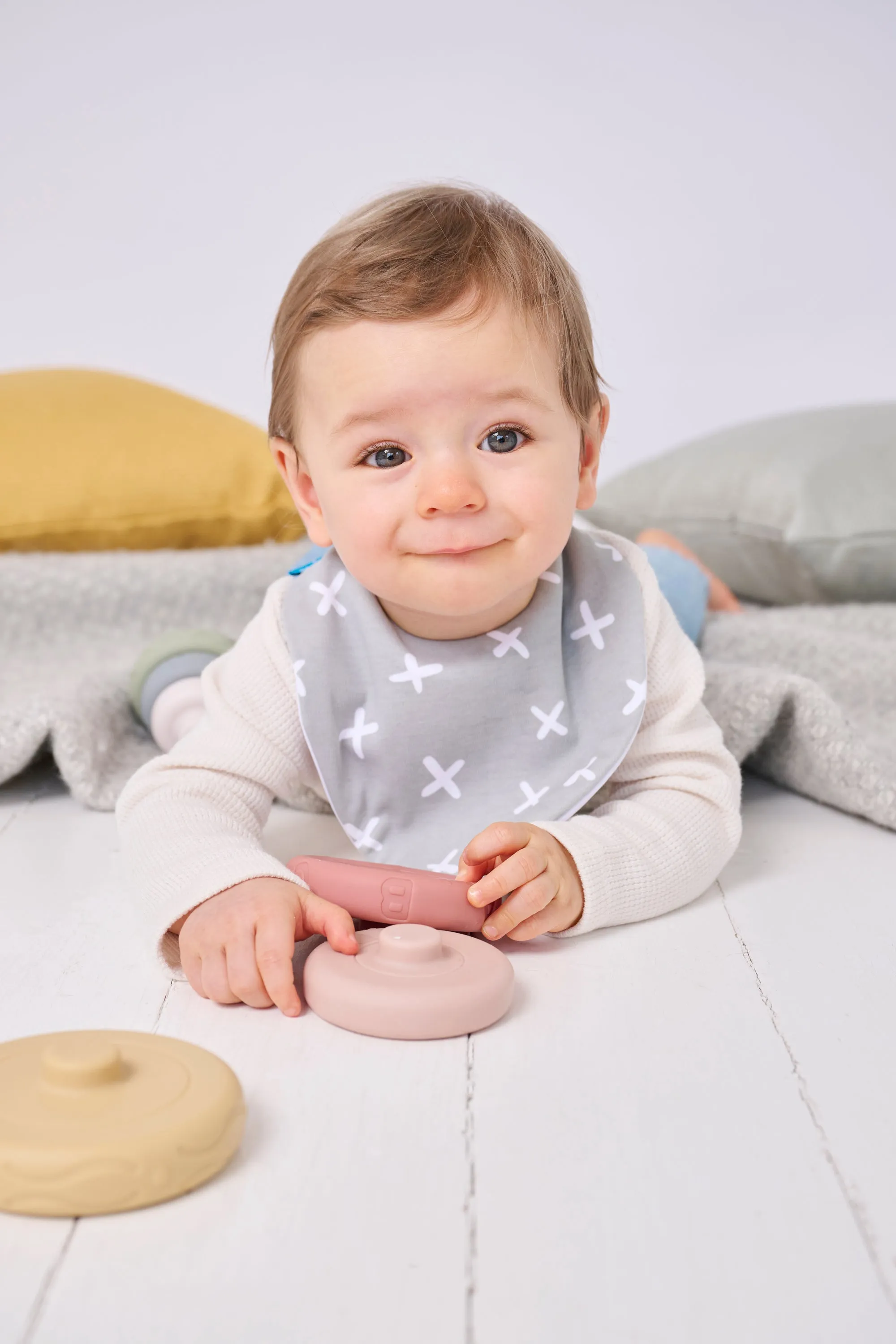 Criss Cross Waterproof Dribble Bib
