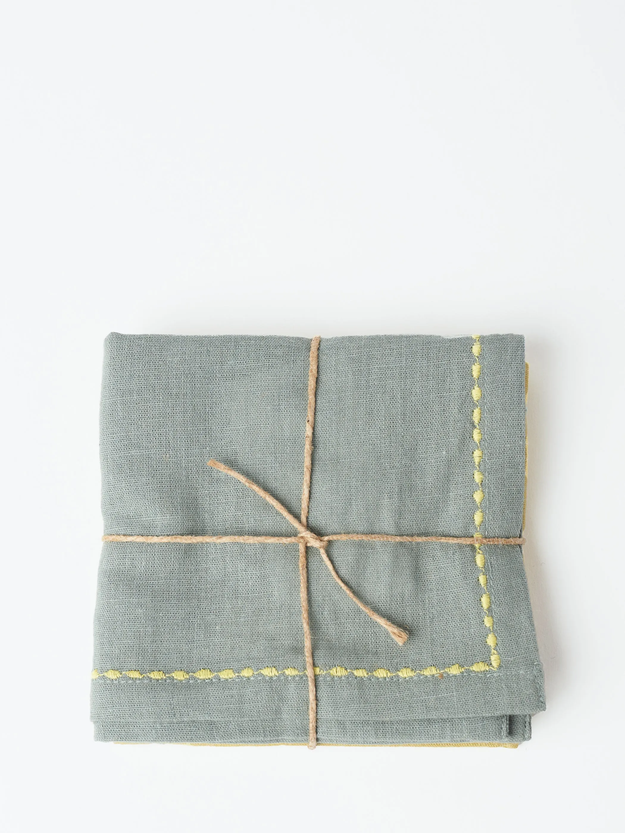 Embroidered Napkin Set