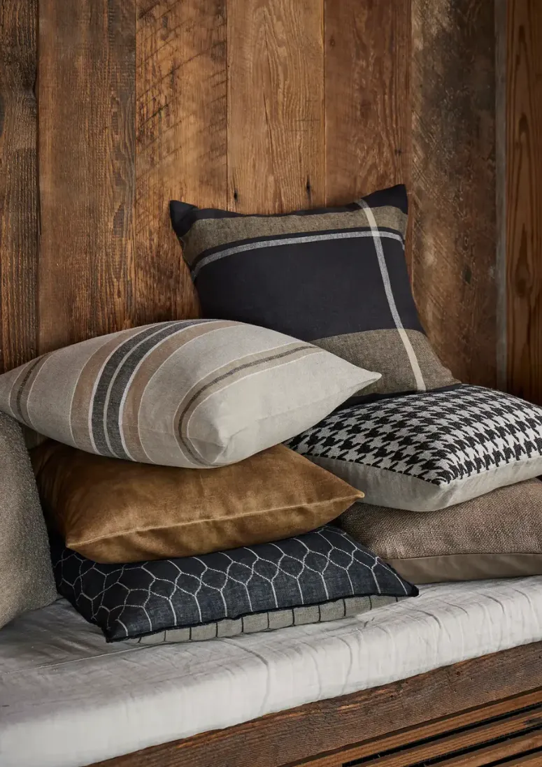 Franco Cushion Clay