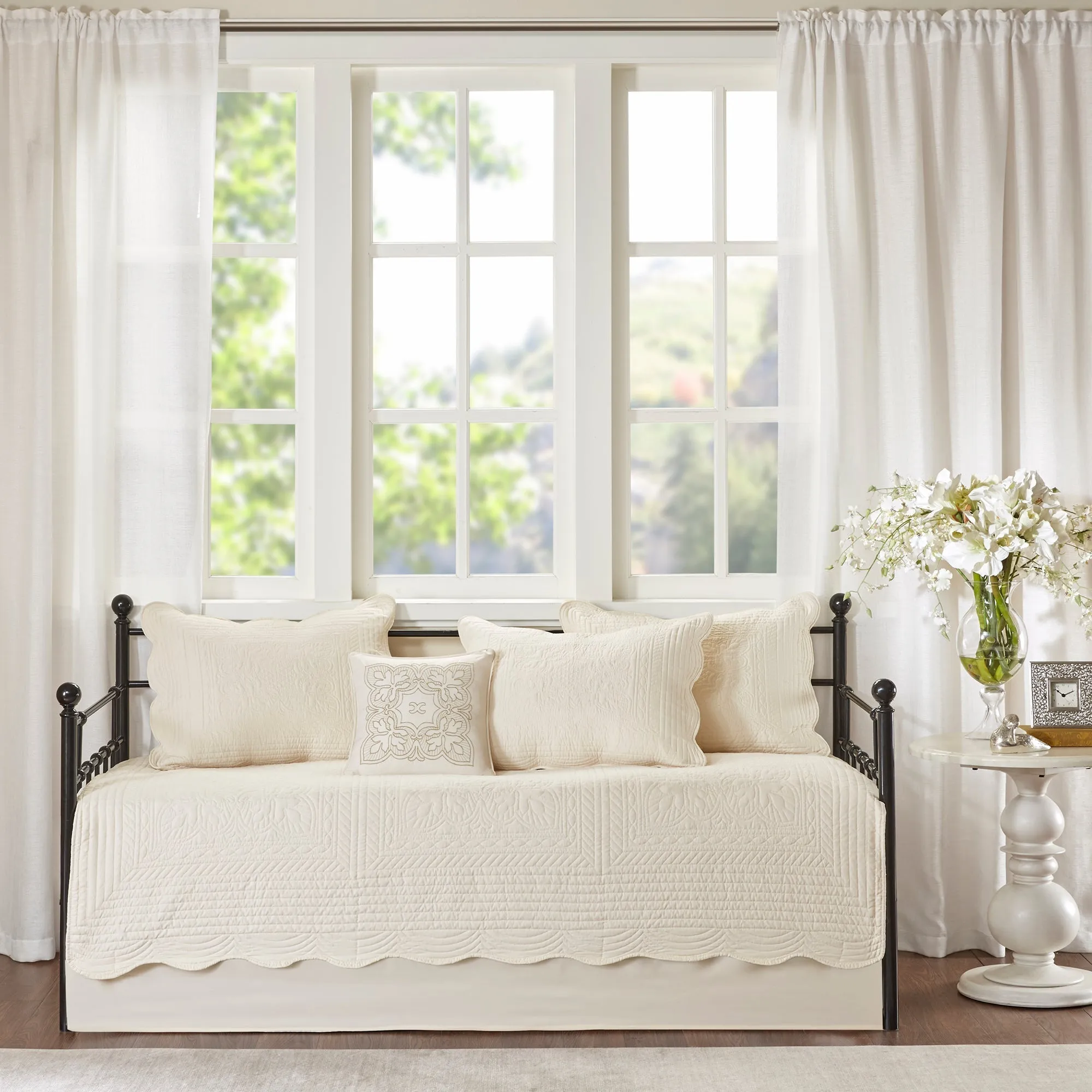 Genoa 6 Piece Reversible Scalloped Edge Daybed Cover Set