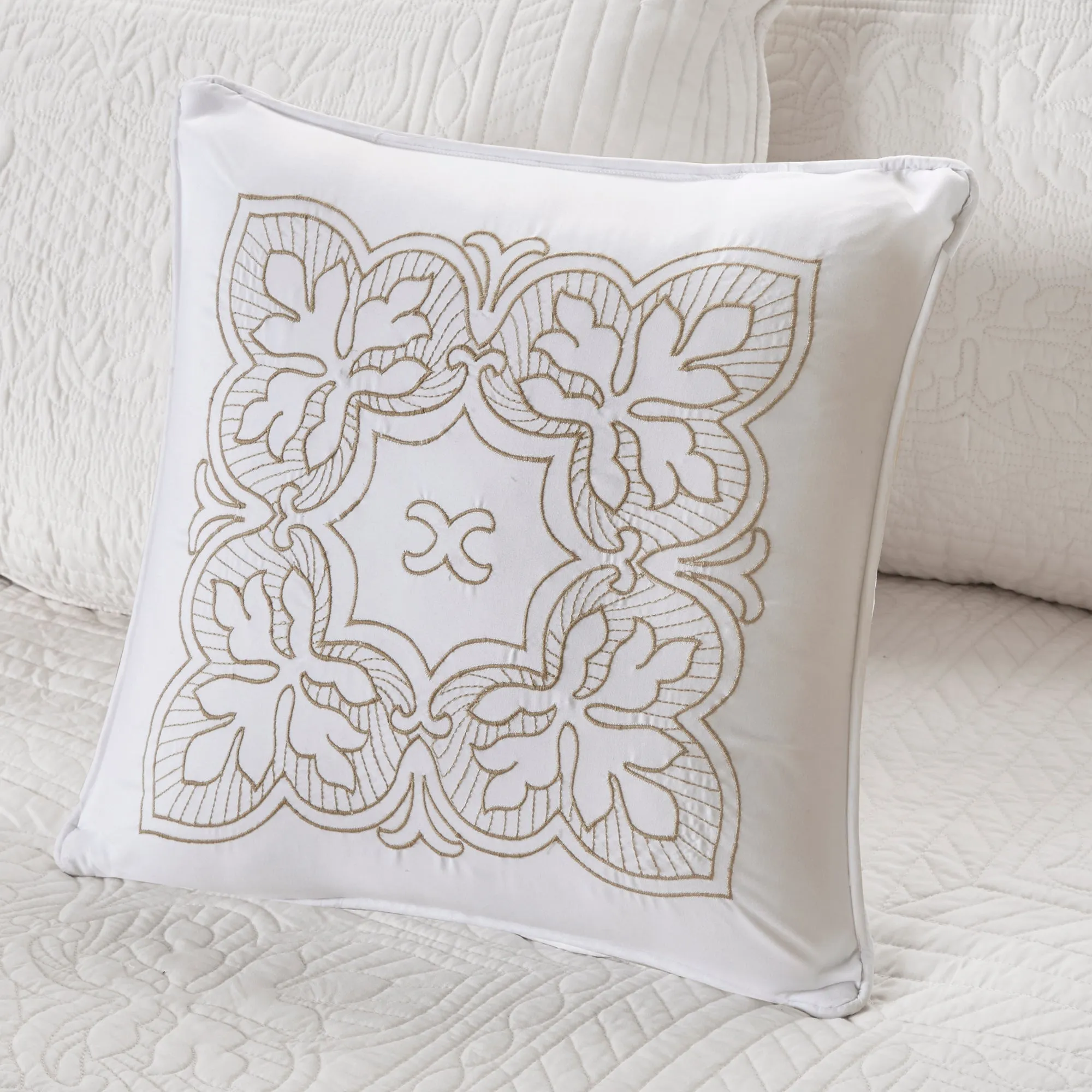 Genoa 6 Piece Reversible Scalloped Edge Daybed Cover Set