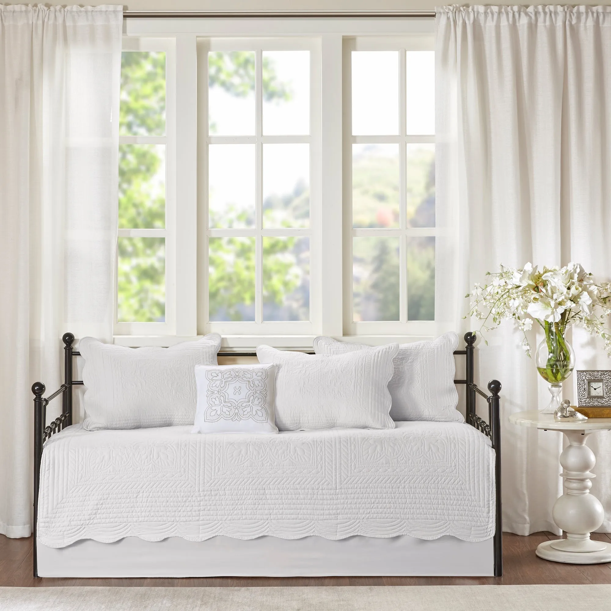 Genoa 6 Piece Reversible Scalloped Edge Daybed Cover Set