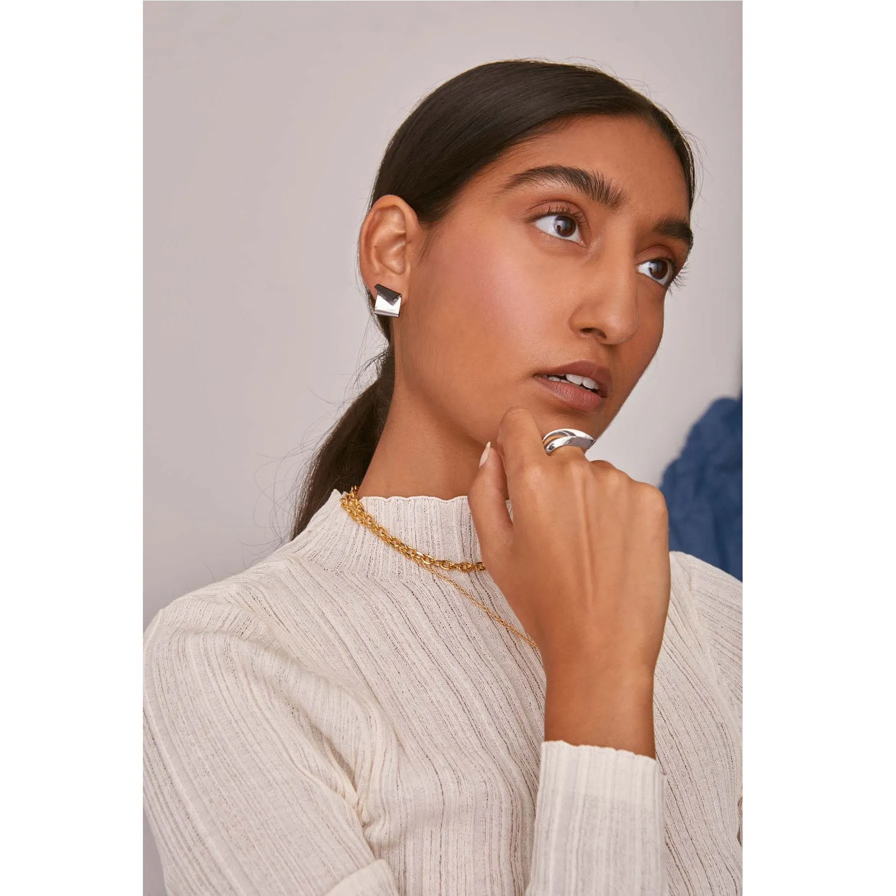 Ione Earring in Rhodium