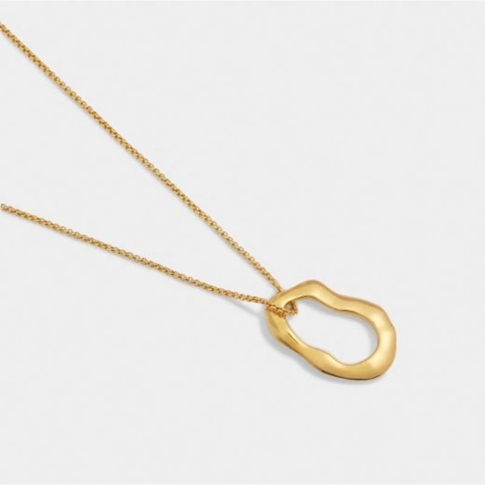 Katie Top selection Gold Loxton Chain - Open Coated - Pendant Necklace: Waterproof HERA Circle Massive bargain Short Abstract