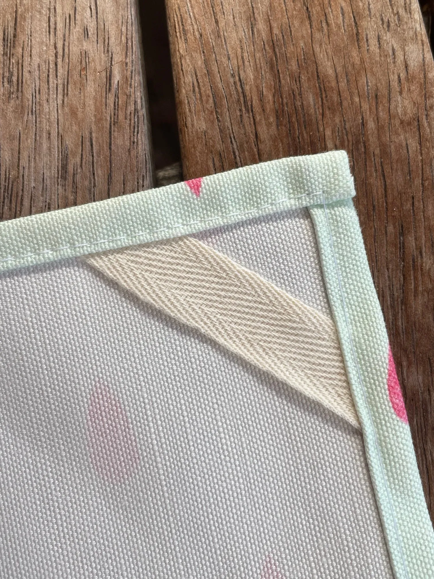 KITCHEN TOWEL - Beet