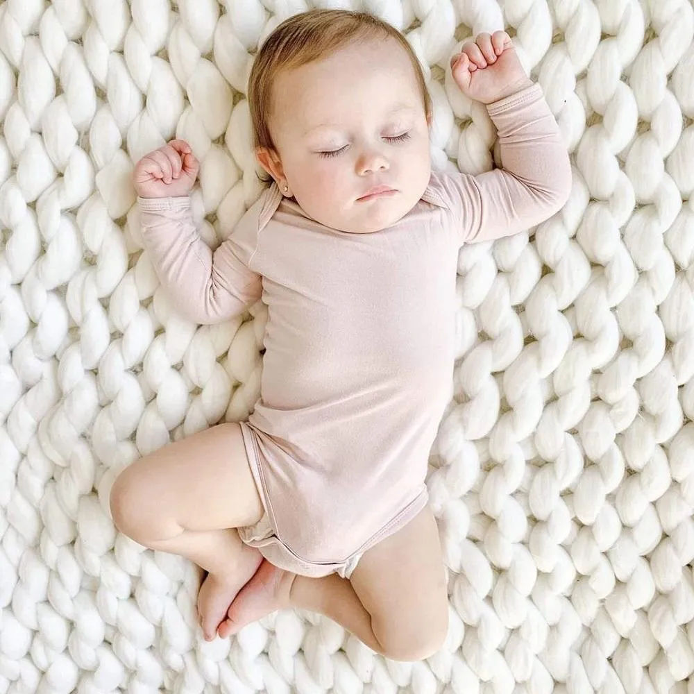 Kyte Baby Long Sleeve Bodysuit (Blush)