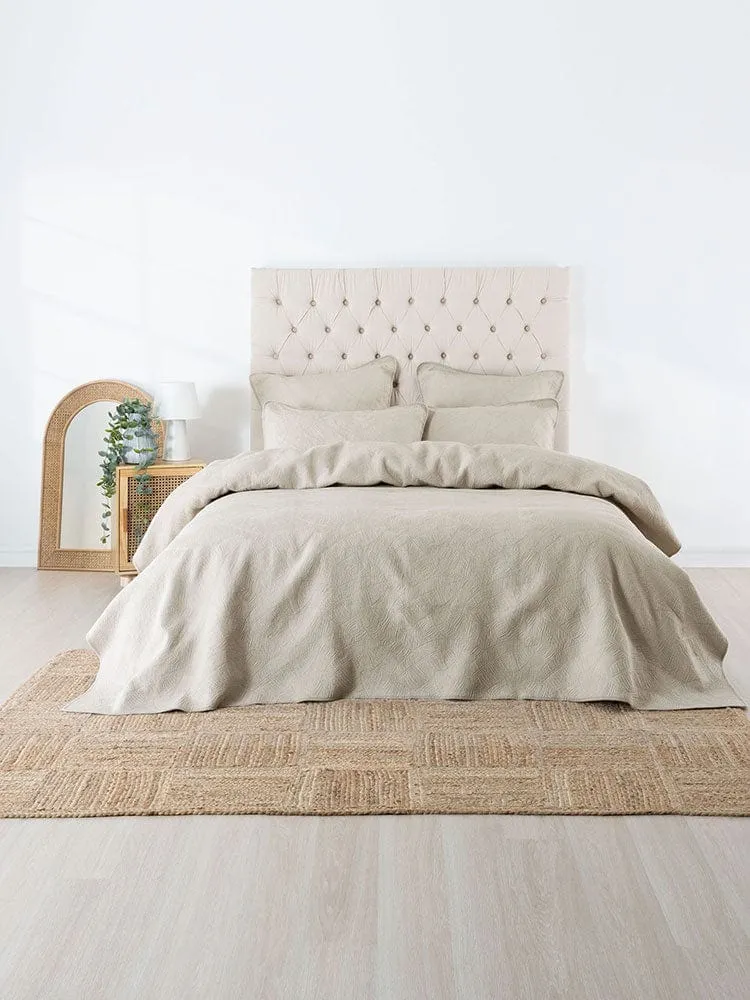 Linen House Coverlet Quilt Set Oatmeal Manon