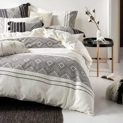 Linen House St Lucia Magnet Duvet cover Set