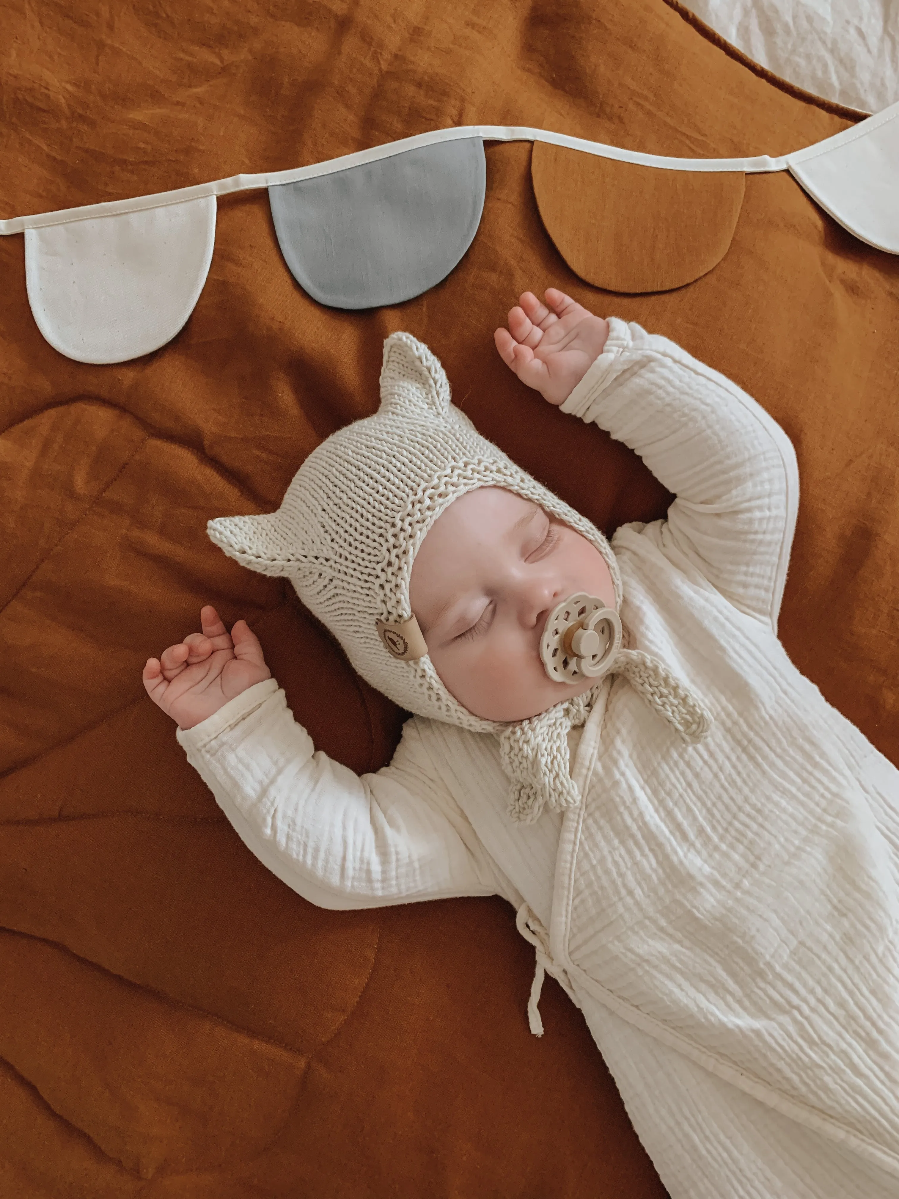 Linen "Caramel" Shell Child Cover Set