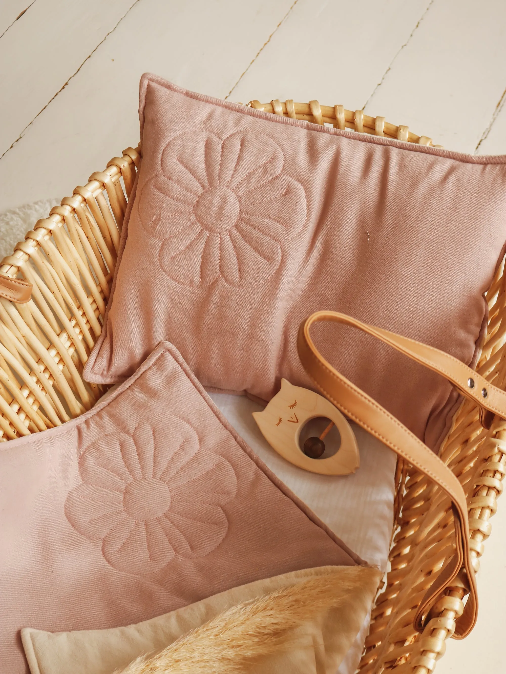 Linen "Powder Pink" Flower Child Cover Set