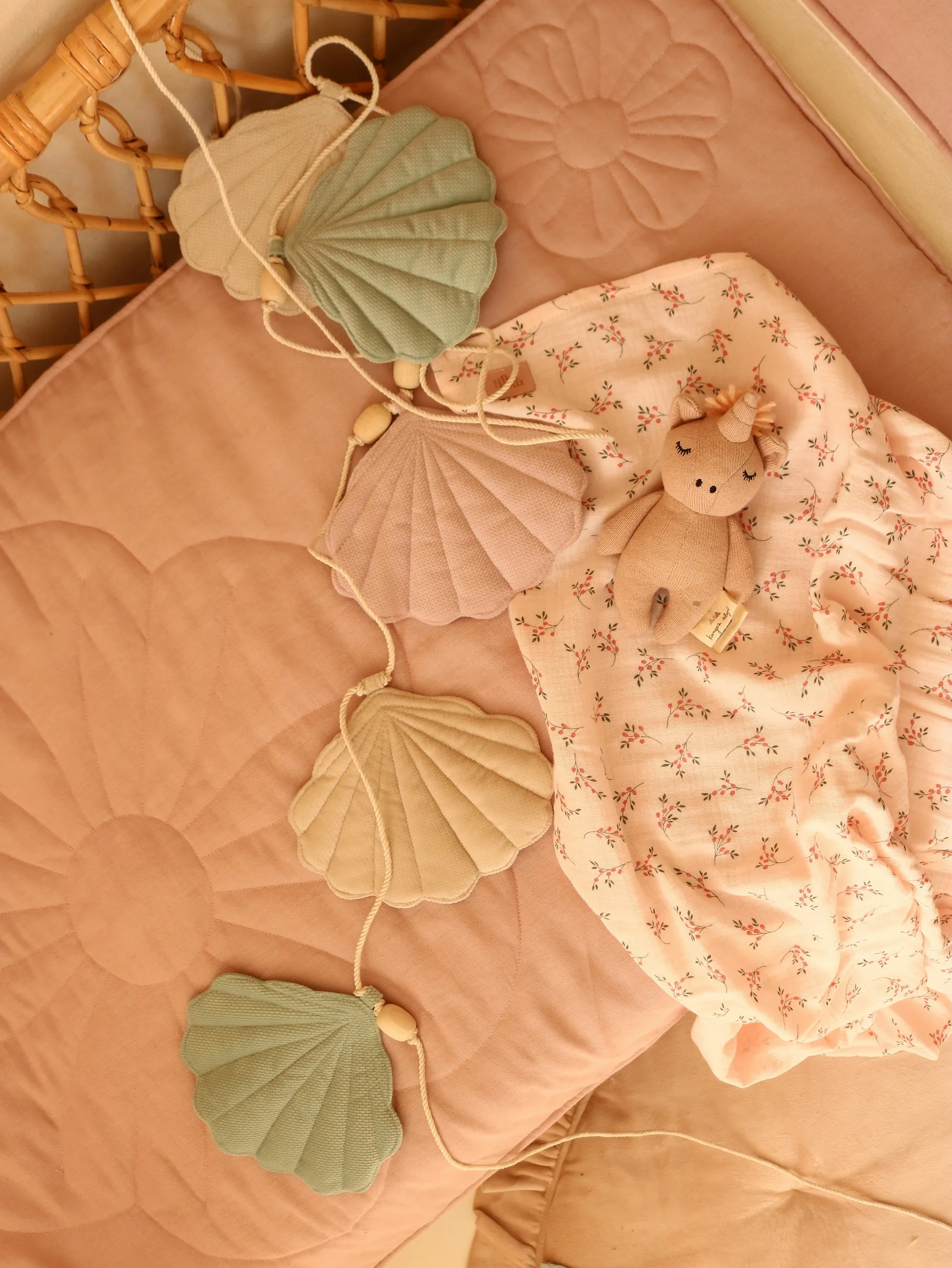 Linen "Powder Pink" Flower Child Cover Set