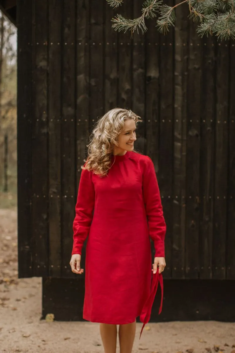 Long-Sleeves Mock-Neckline Linen Dress