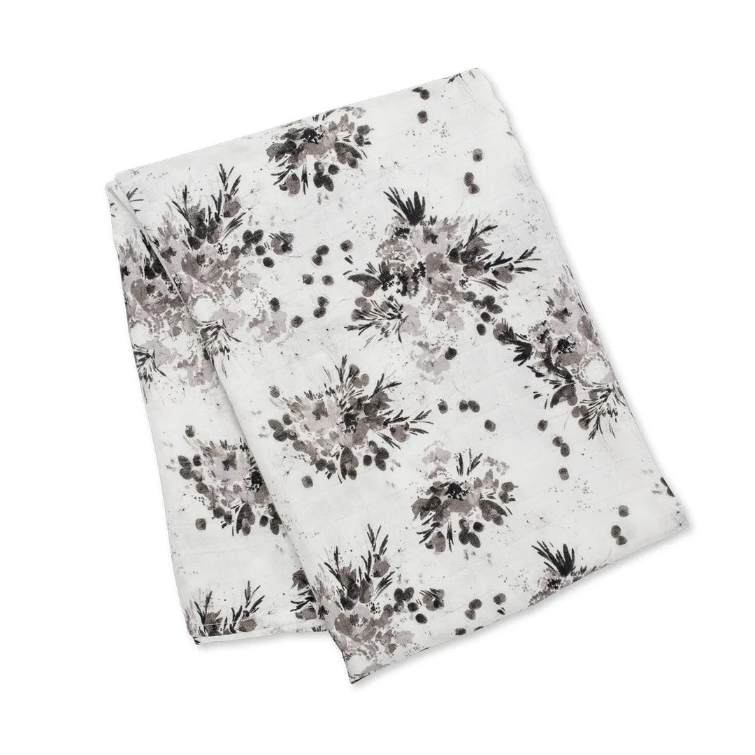 Lulujo Bamboo Muslin Swaddle Blanket
