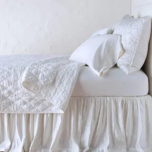 Luna Coverlet - White - Queen