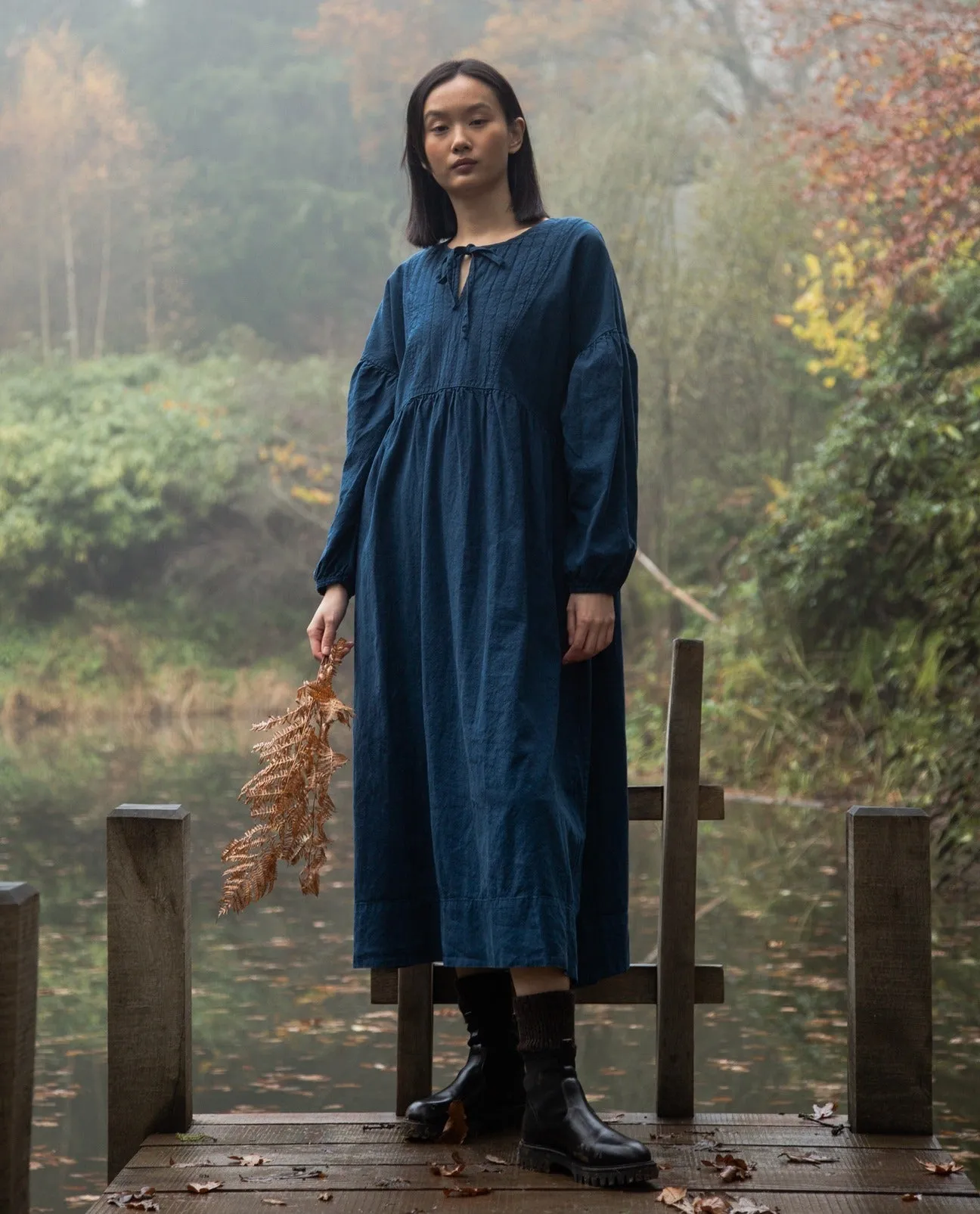 Maple Cotton Linen Dress in Washed Indigo