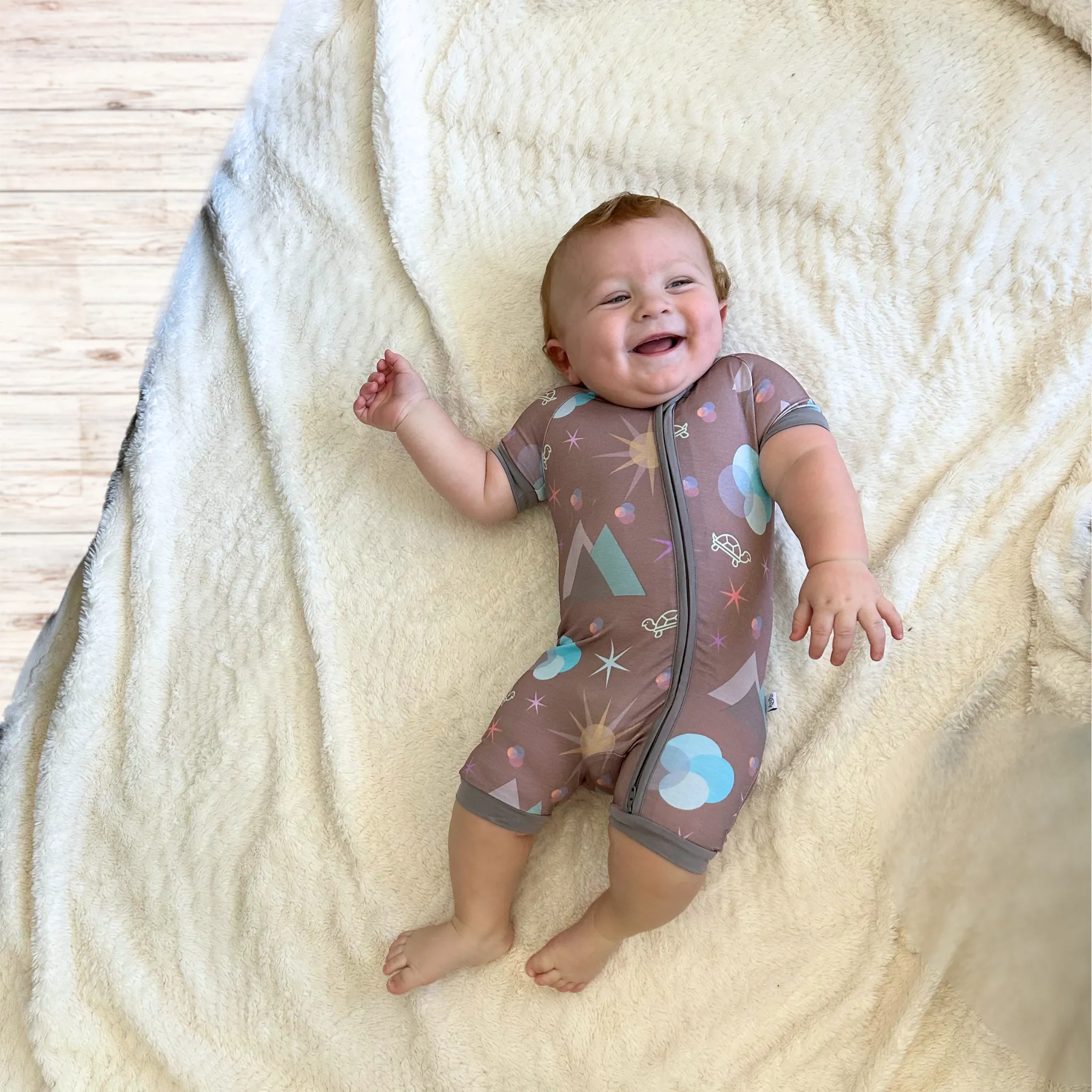 Mountain Dream Print- ShortZip