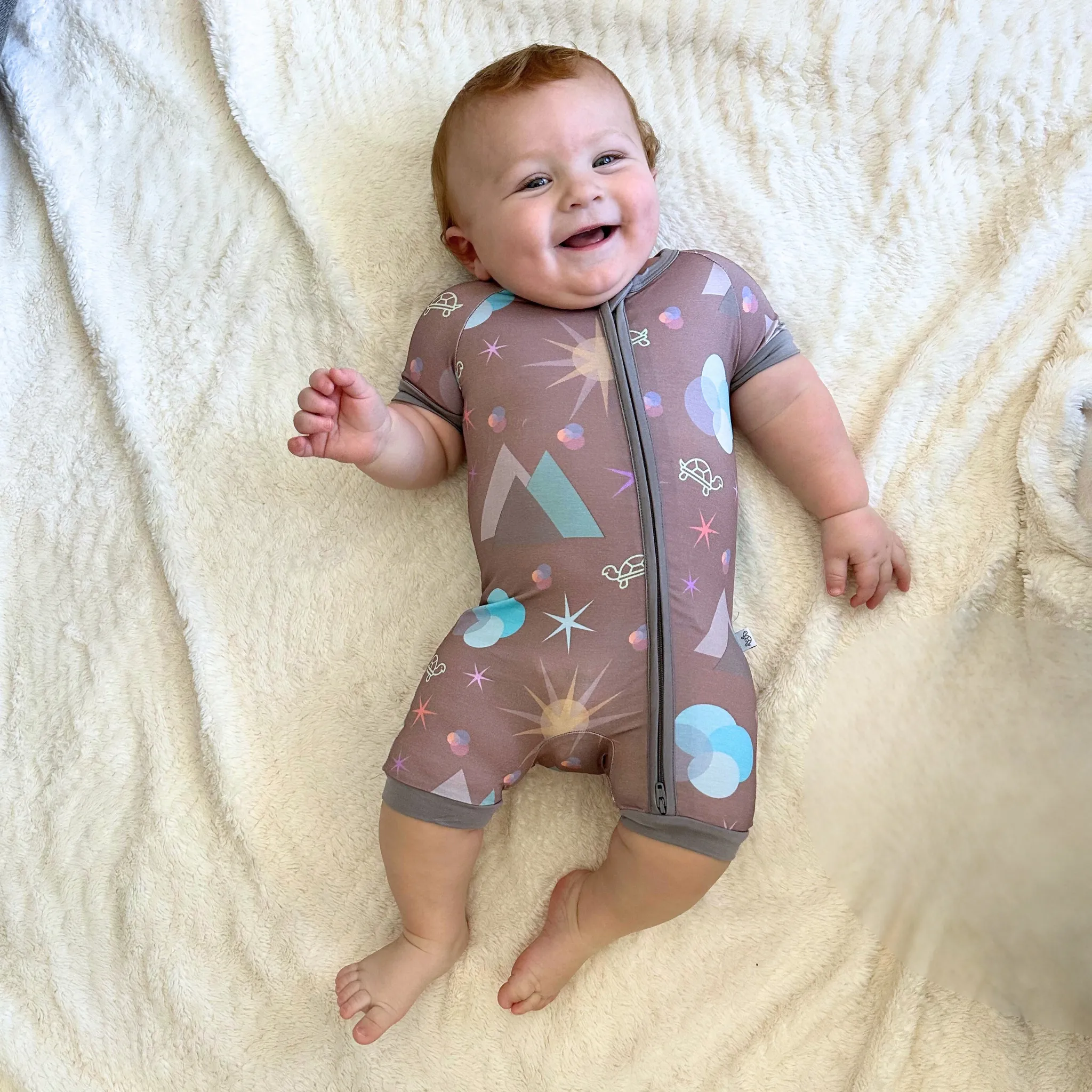 Mountain Dream Print- ShortZip