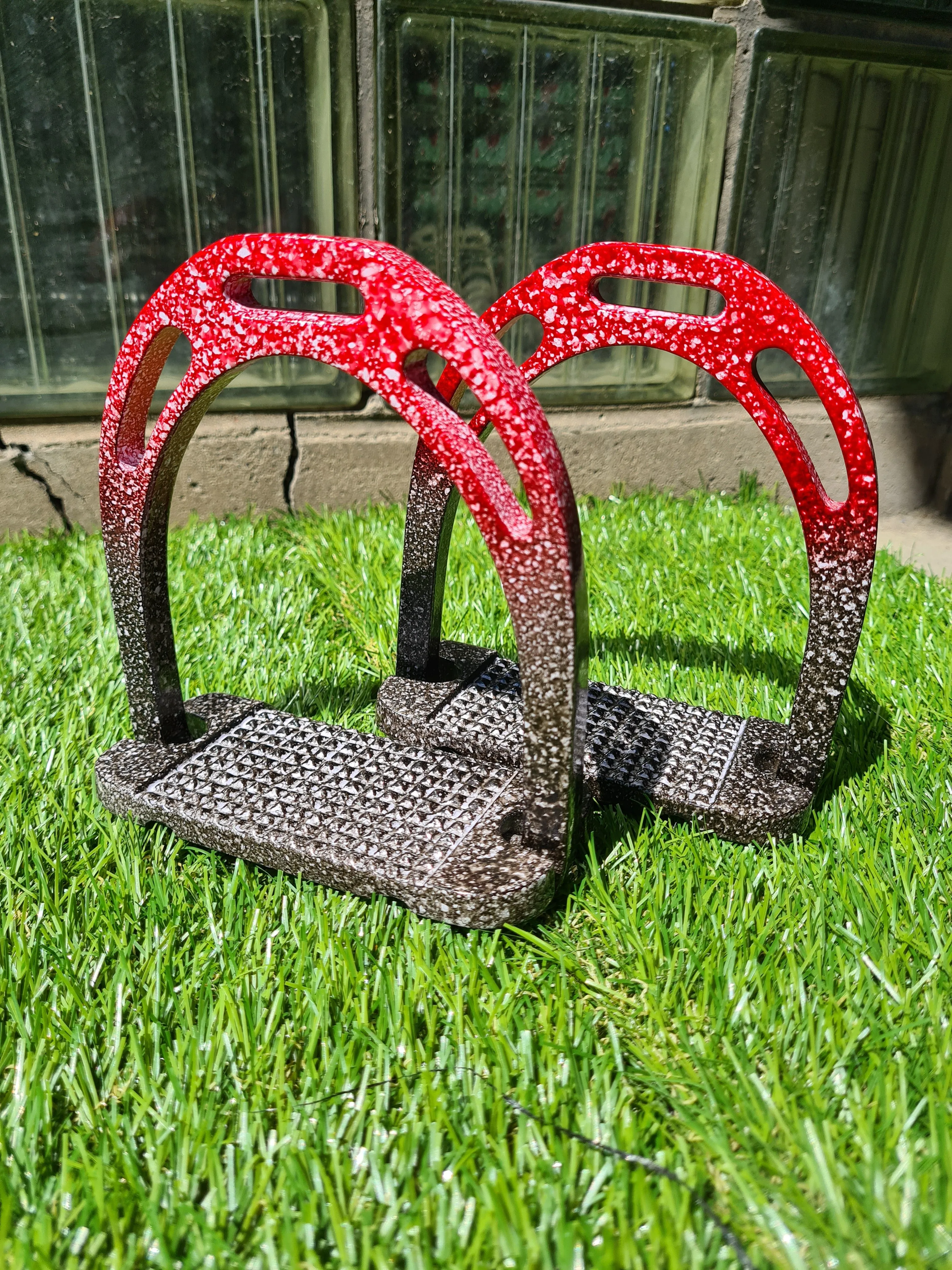 New lightweight metal stirrups  size: 4-1/2" FREE POSTAGE  🟣