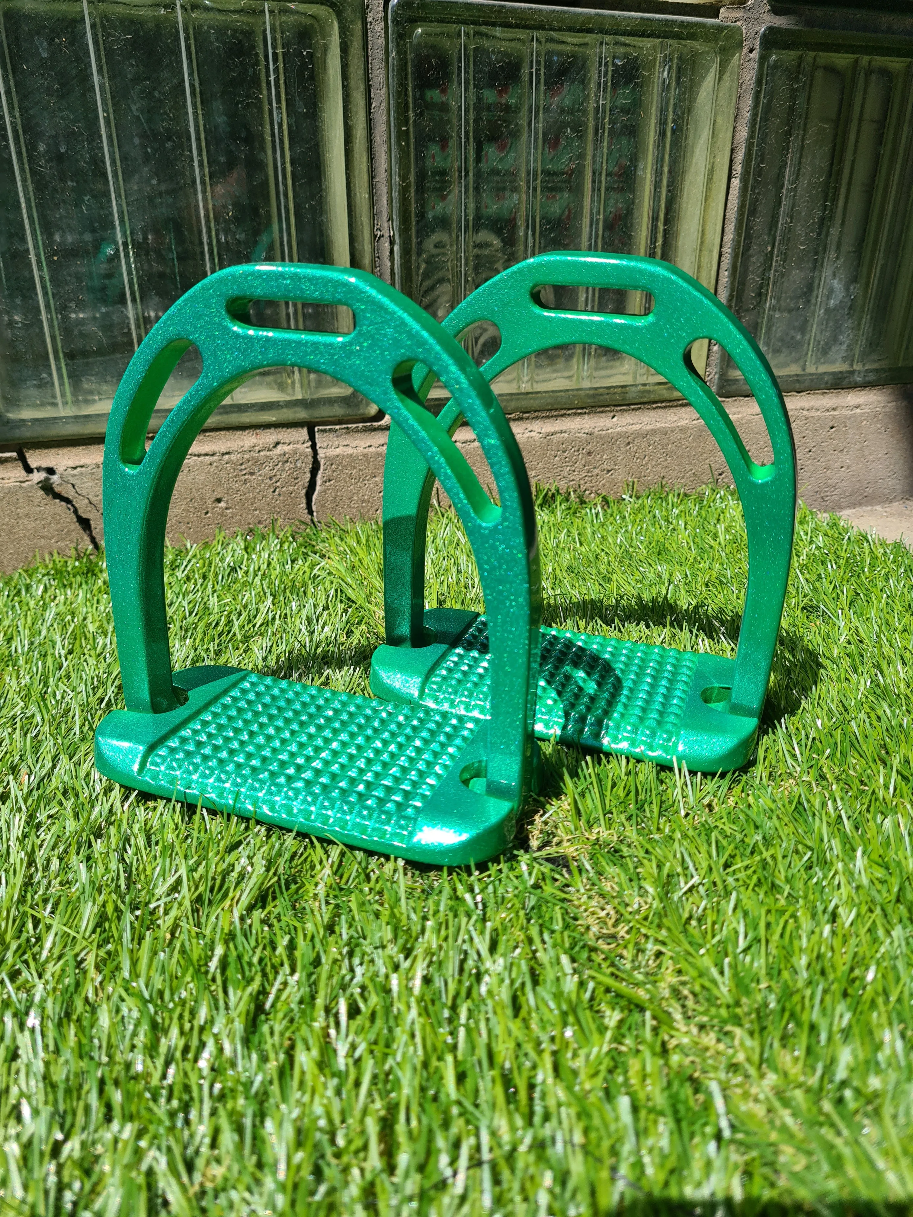 New lightweight metal stirrups  size: 4-1/2" FREE POSTAGE  🟣