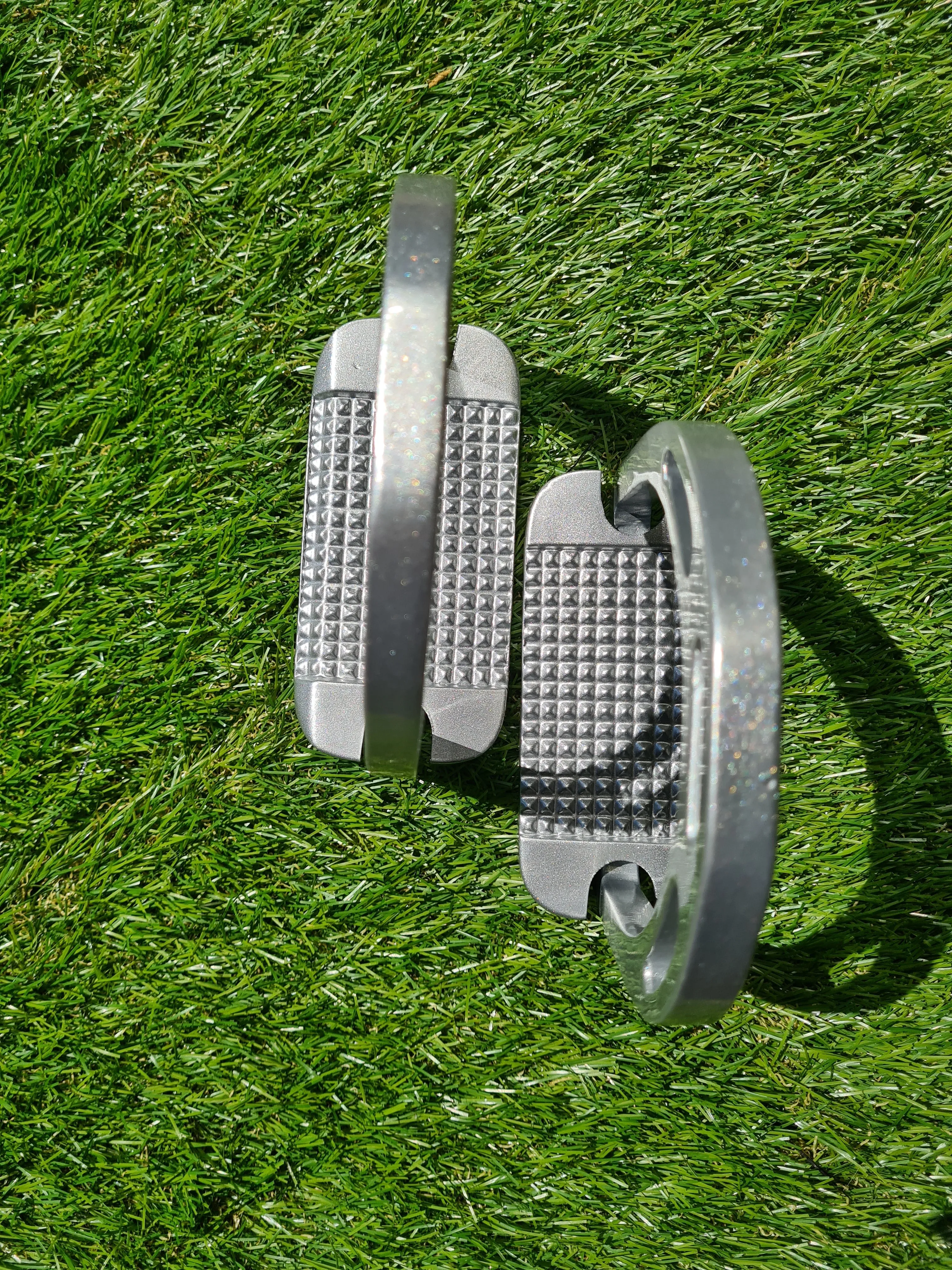 New lightweight metal stirrups  size: 4-1/2" FREE POSTAGE  🟣