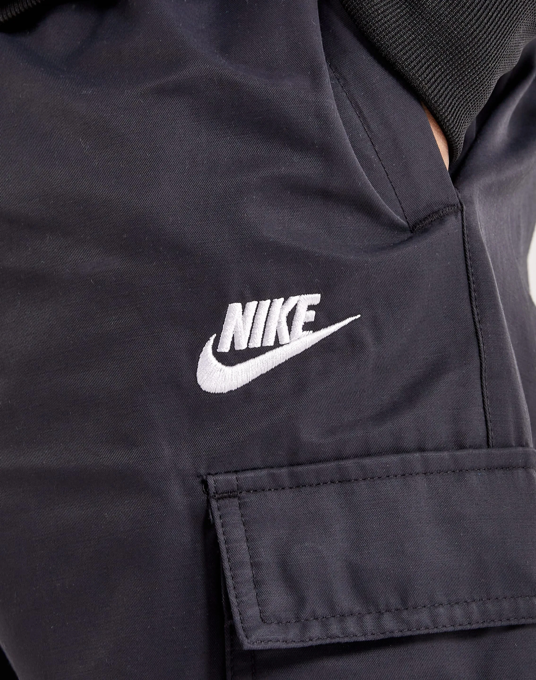 Nike Repeat Woven Cargo Pants