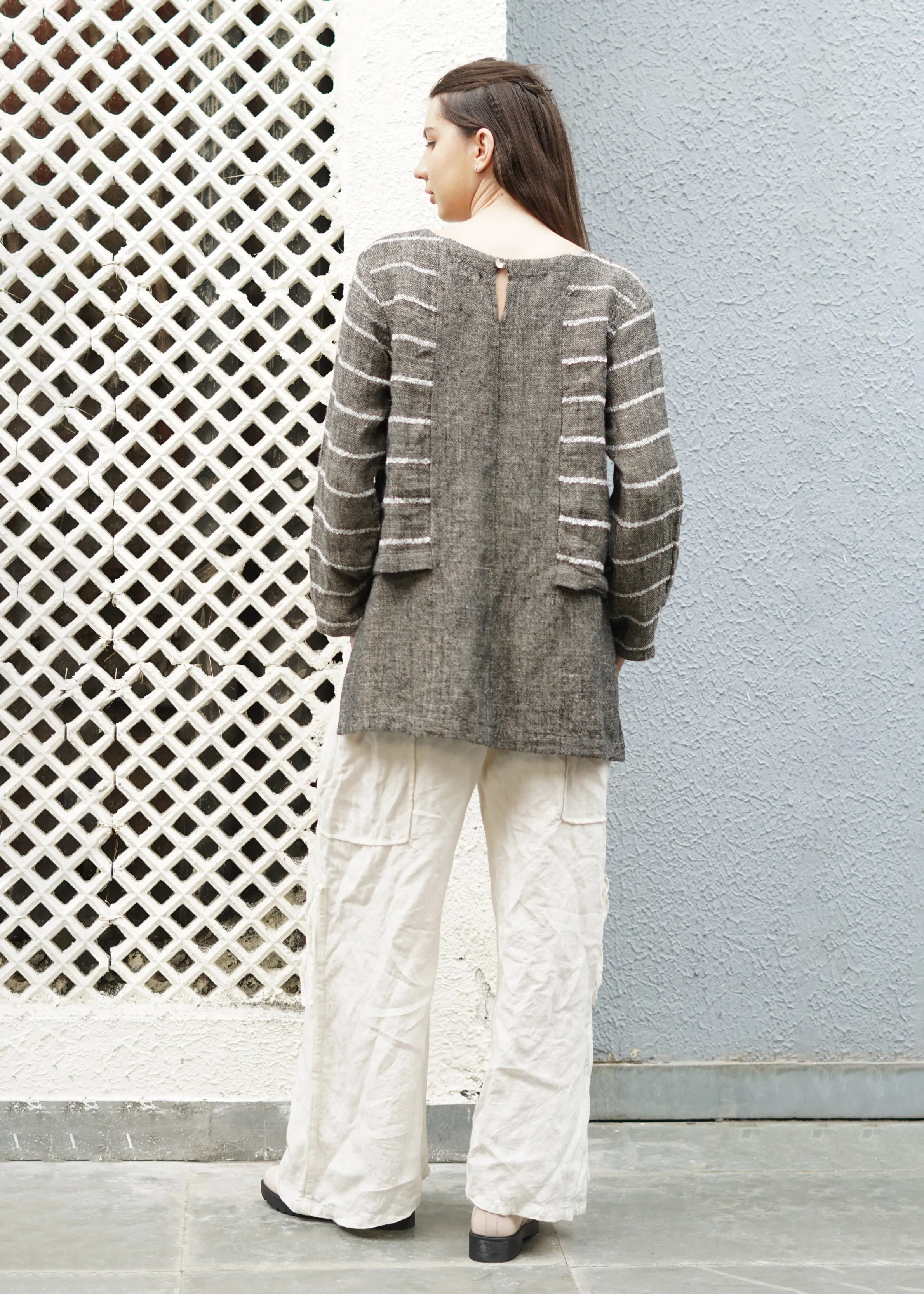 Peony Linen Blend Top in Onyx