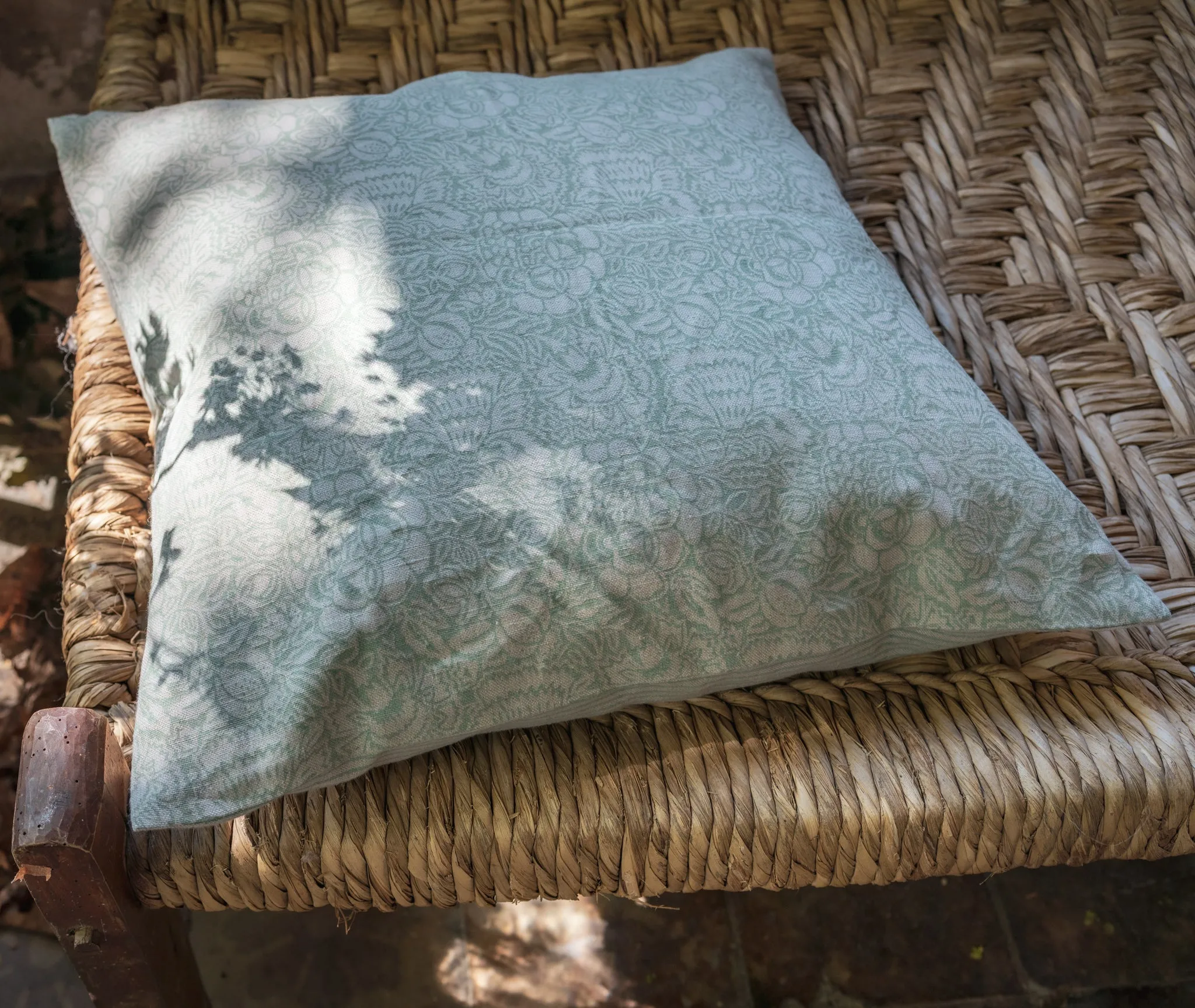 Pillow: Handwoven Linen - P422
