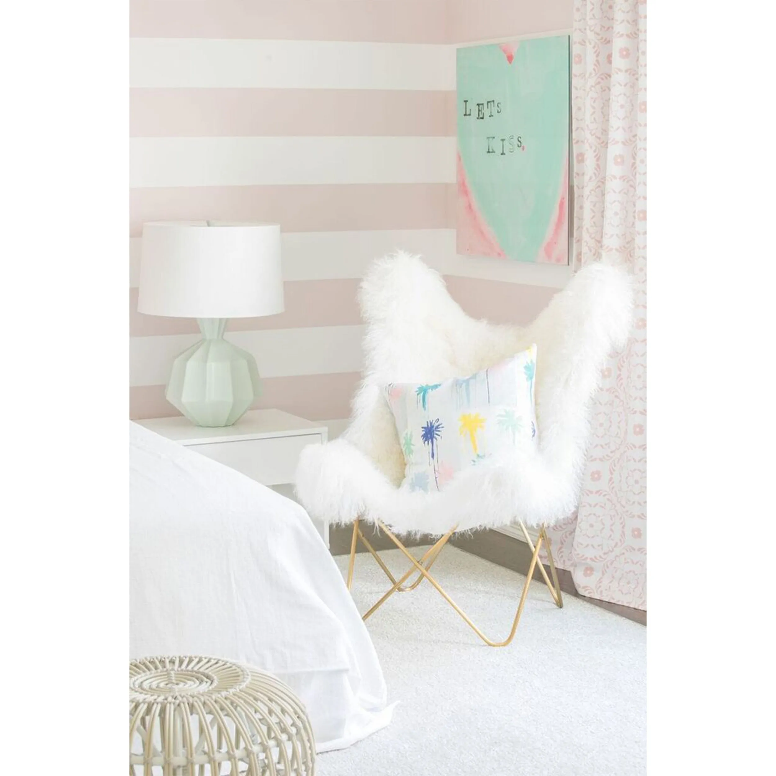 Pom-Poms Pillow
