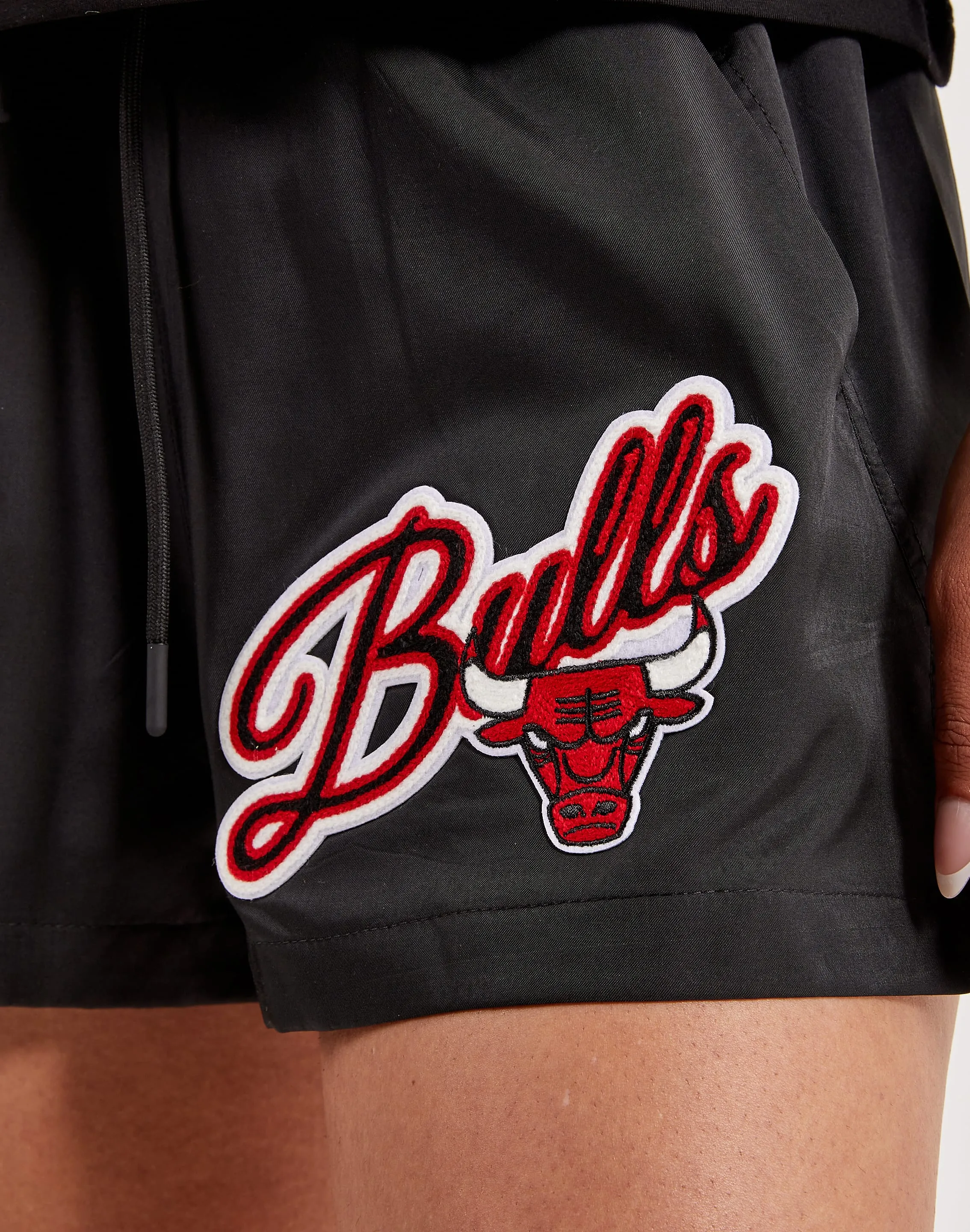 Pro Standard Chicago Bulls Woven Shorts