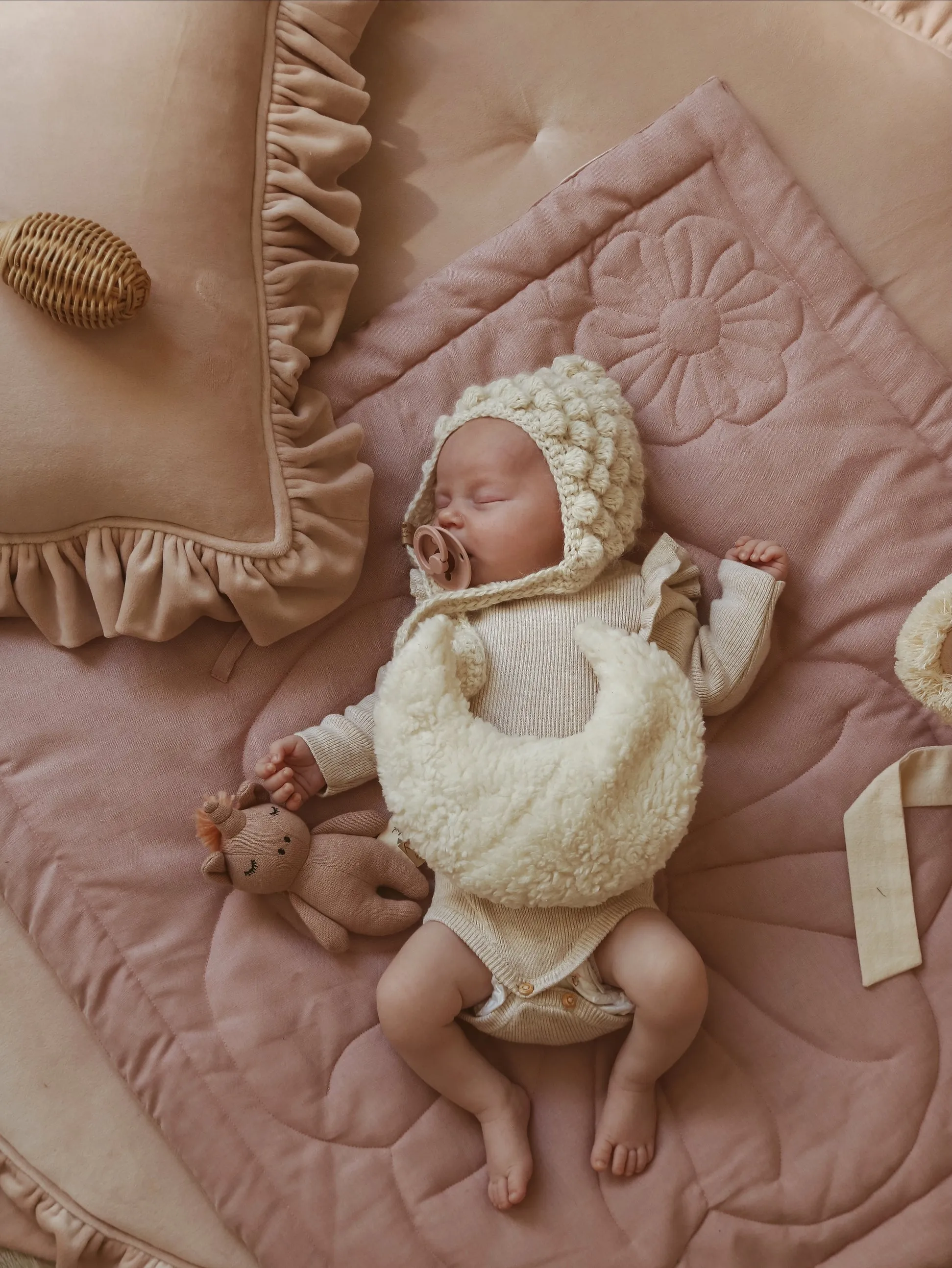 "Powder Pink" Linen Flower Baby Horn