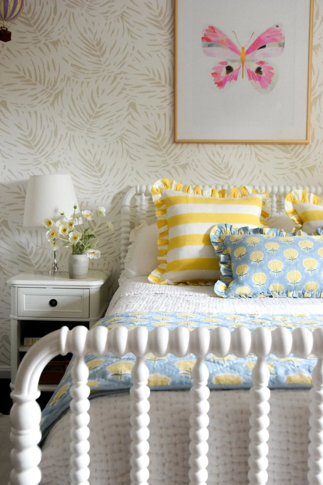 Savannah Ruffle Lumbar