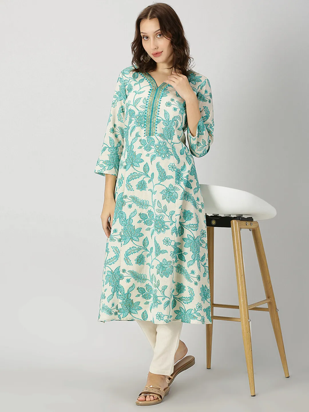 Sea Green Floral Print Kurta with Neck Embroidery