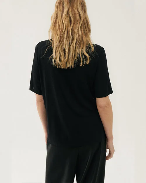 SILK LAUNDRY | Ribbed T-Shirt | Black