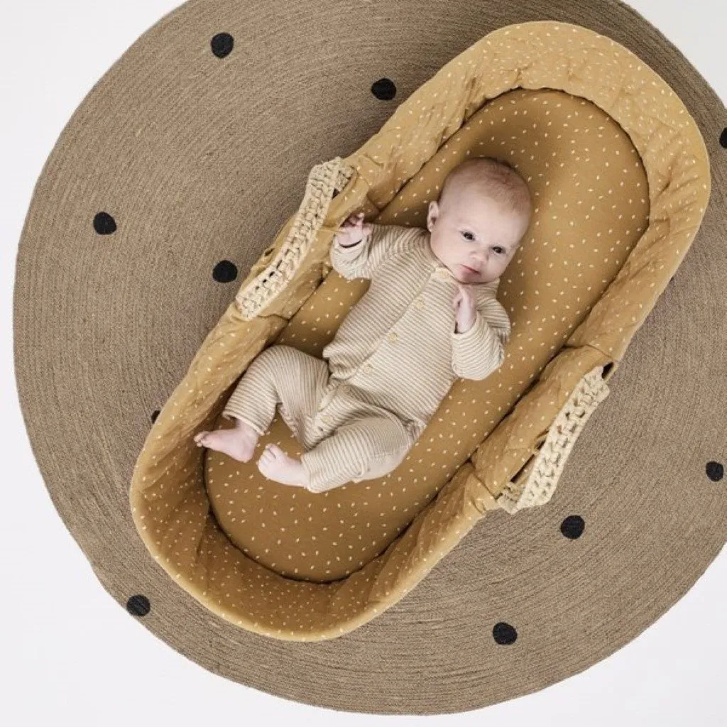 THE LITTLE GREEN SHEEP Moses Basket and Rocking Stand Bundle - Printed Honey