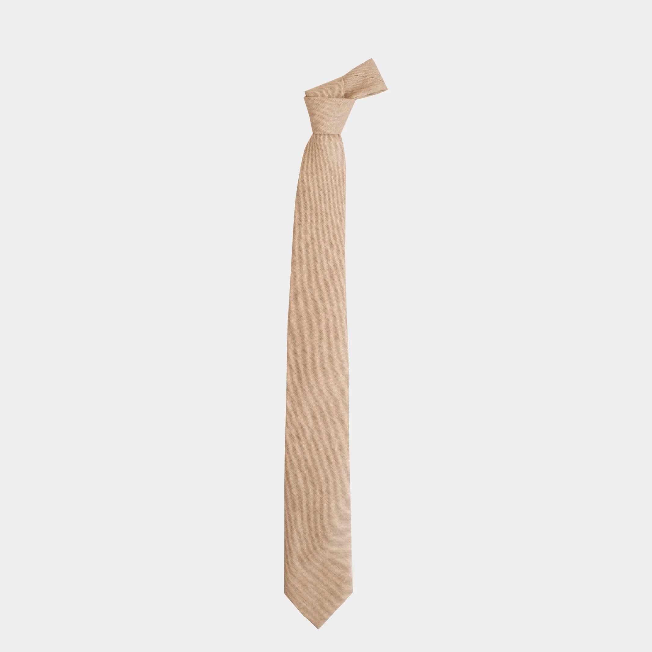 The Sand Everett Tie