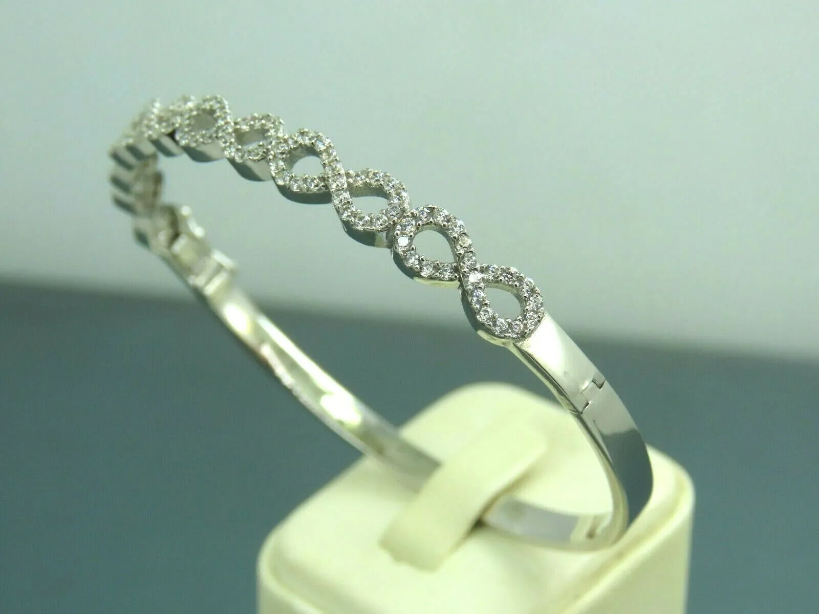 Turkish Handmade Jewelry 925 Sterling Silver Zircon Stone Womens Bangle