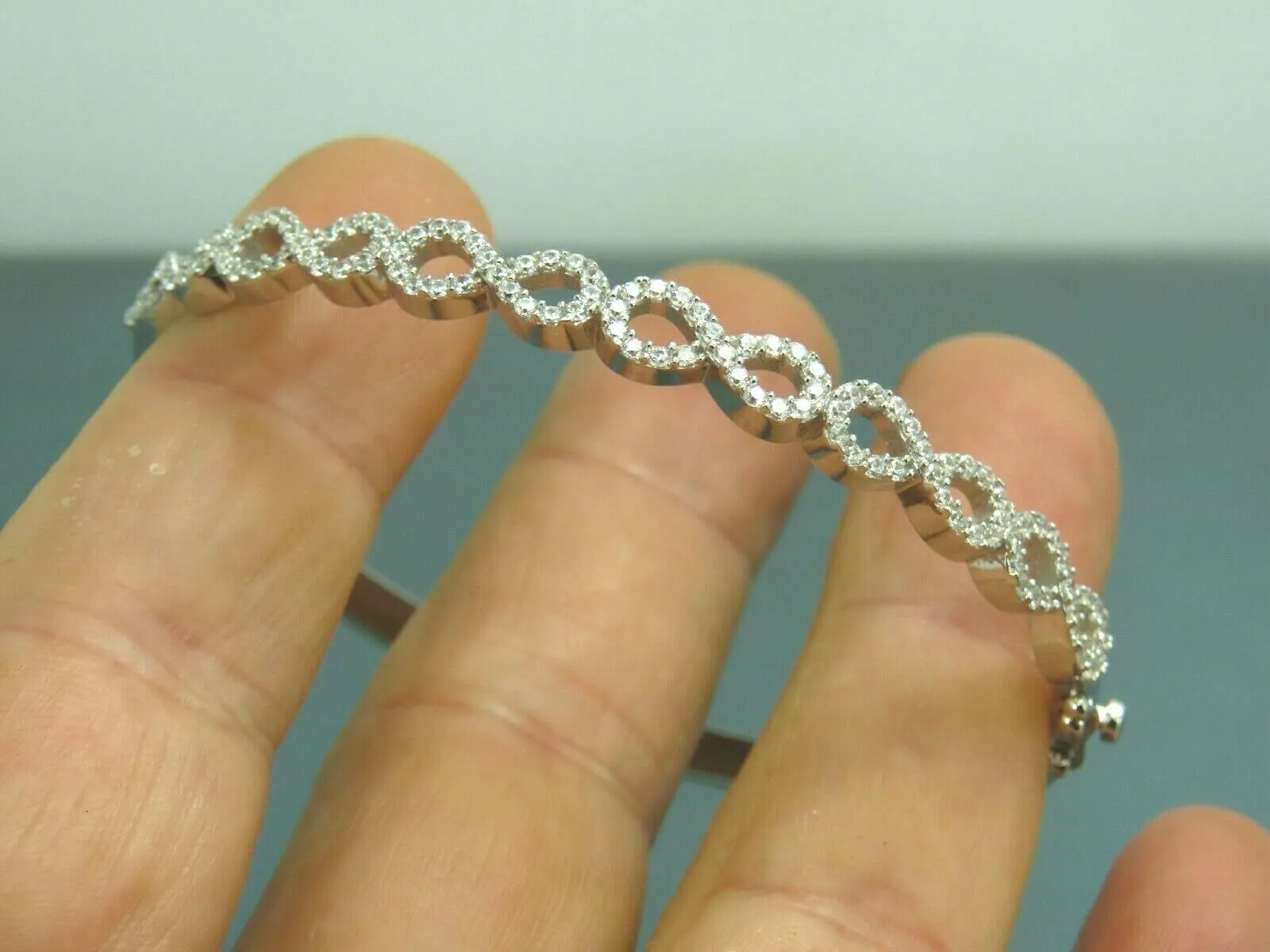 Turkish Handmade Jewelry 925 Sterling Silver Zircon Stone Womens Bangle